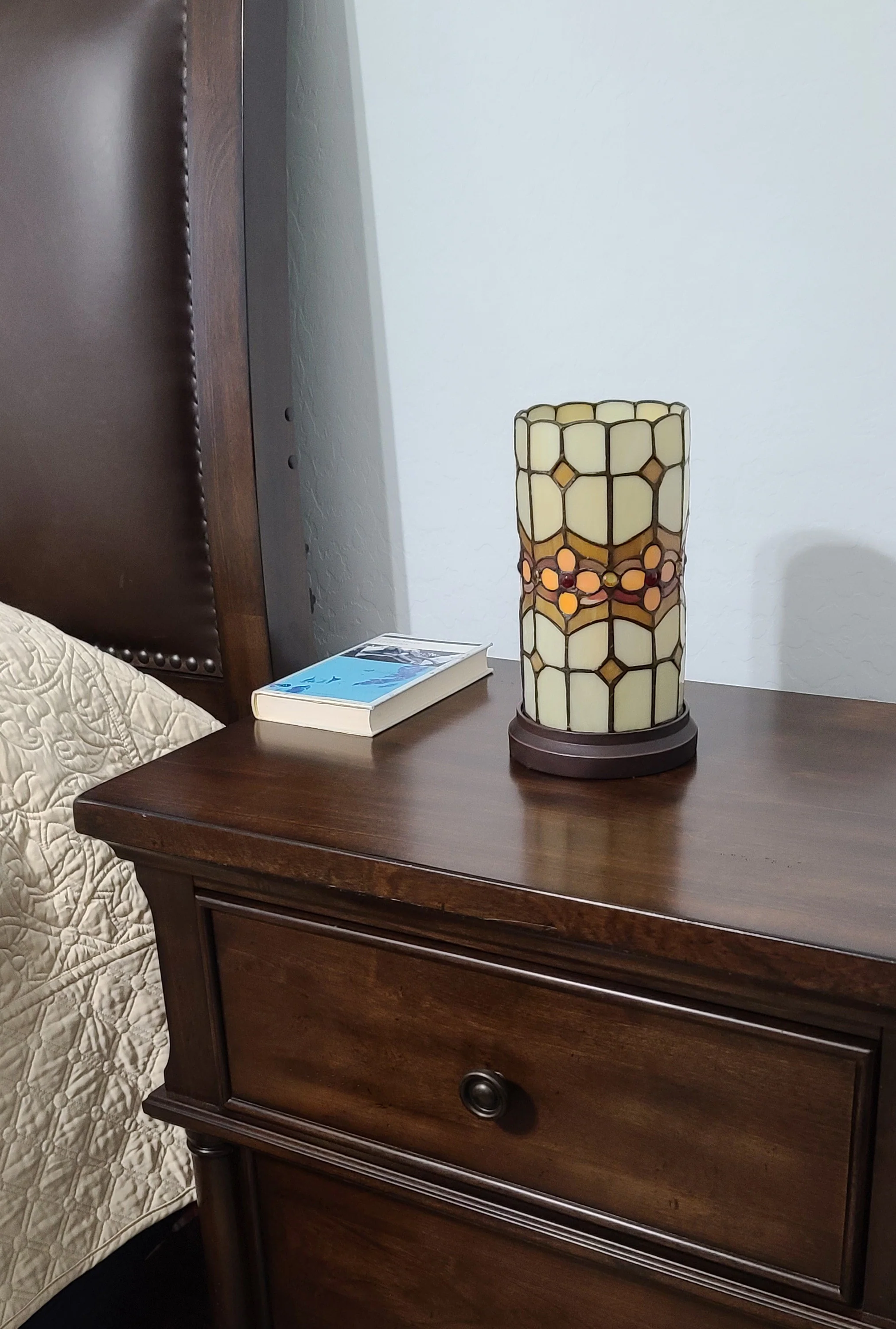 11" Tiffany Style Mosaic Tile Accent Table Lamp By Homeroots - Image 4