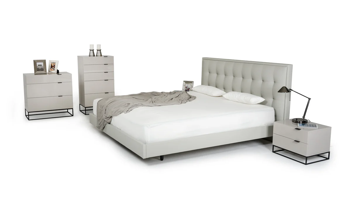 16' Grey Mdf And Metal Nightstand By Homeroots - Image 4