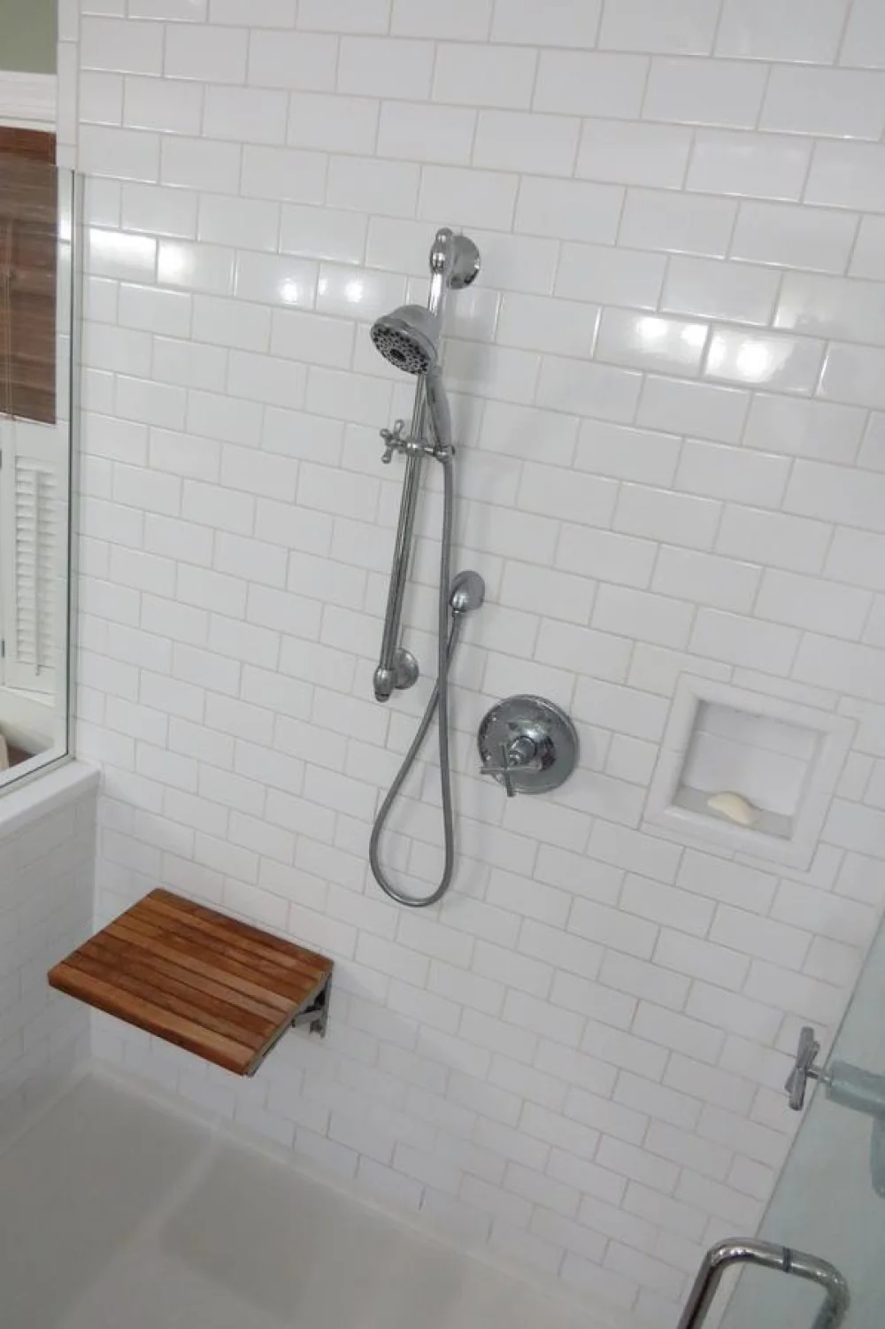 17" Premium Wall Mount Teak Shower Bench By Homeroots - Image 5