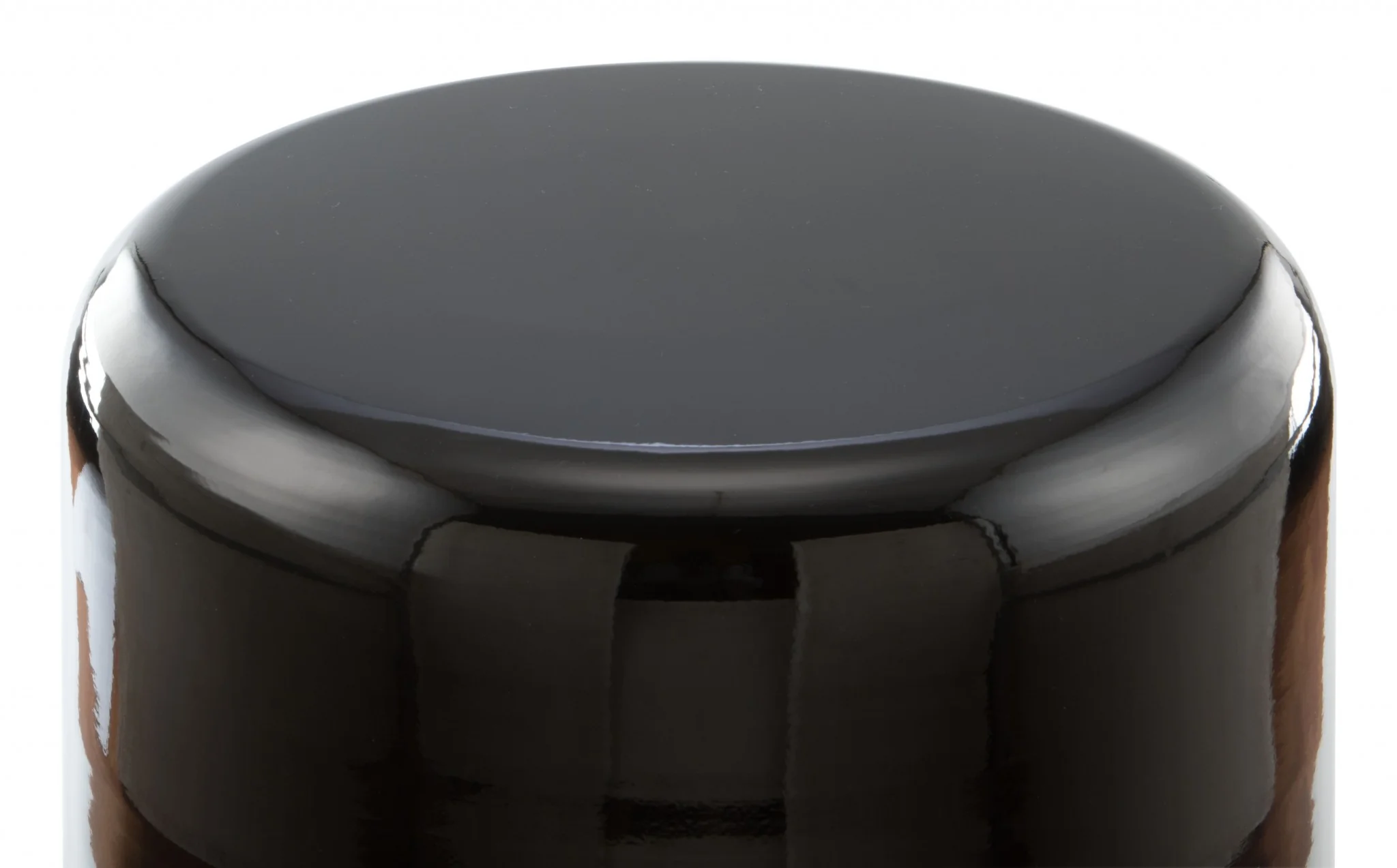 18" Black and Gold Modern Tubular Round Top End Table By Homeroots - Image 5