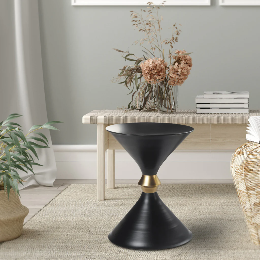 18" Black Iron Free Form End Table By Homeroots - Image 7