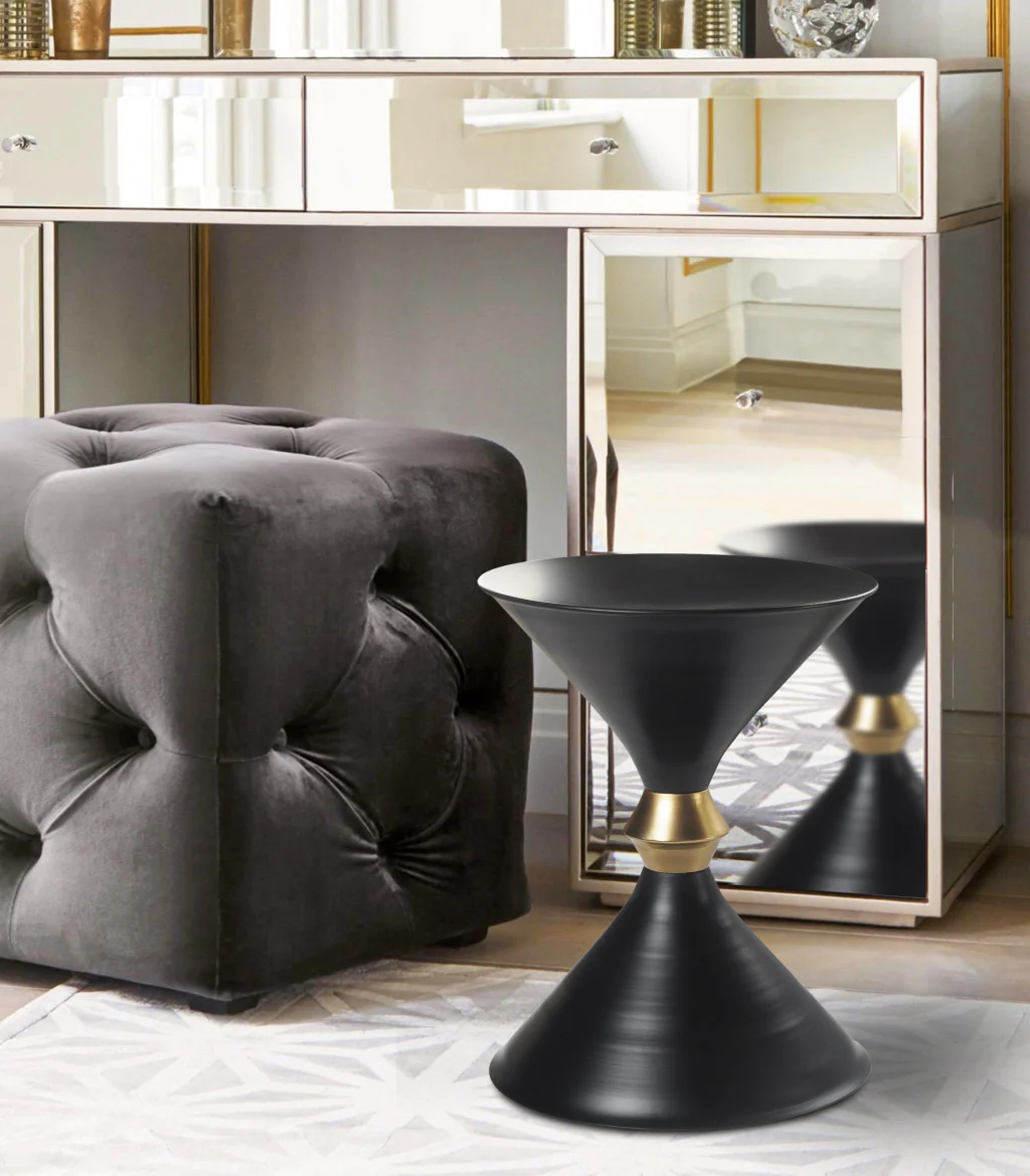 18" Black Iron Free Form End Table By Homeroots - Image 9