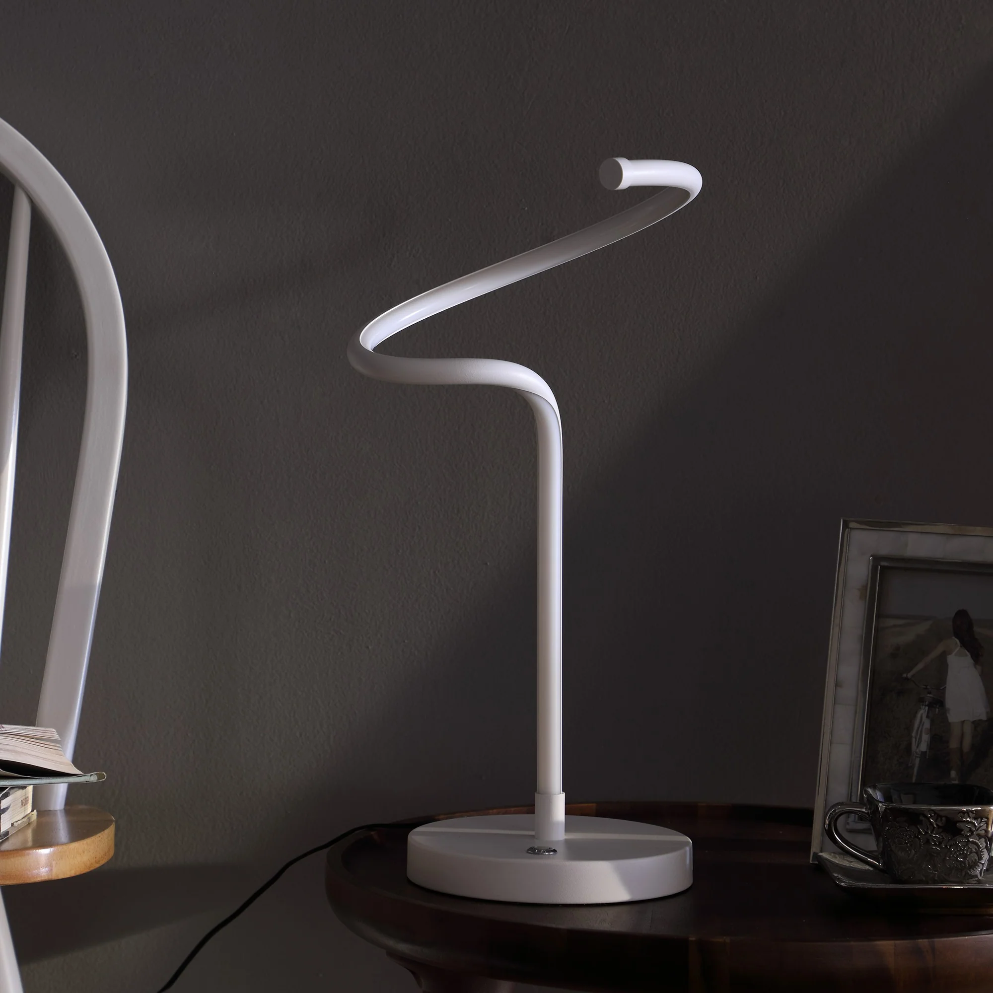 18" White Curvy Spiral LED Table Lamp By Homeroots - Image 5