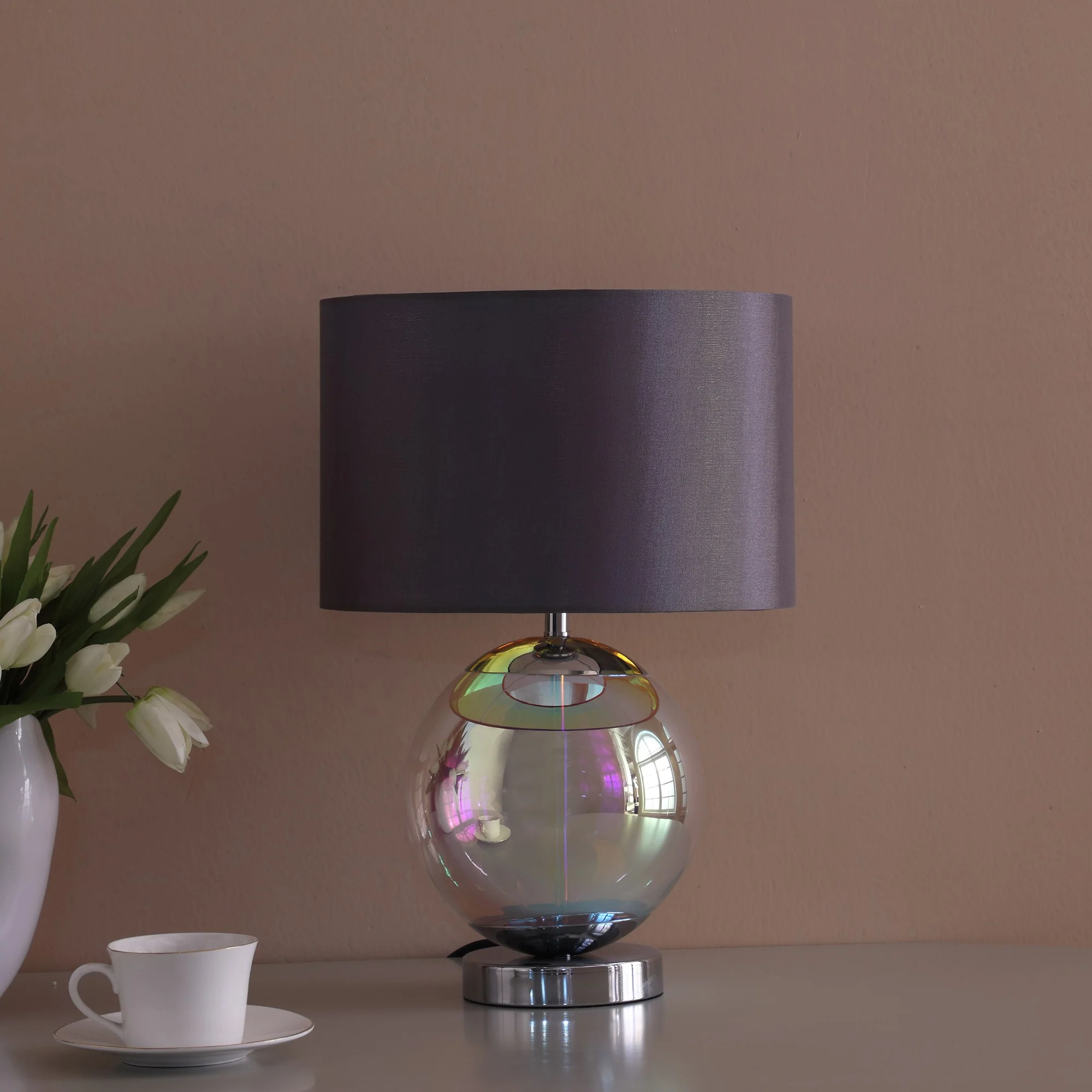19" Iridescent Glass Globe Table Lamp With Gray Classic Drum Shade By Homeroots - Image 5