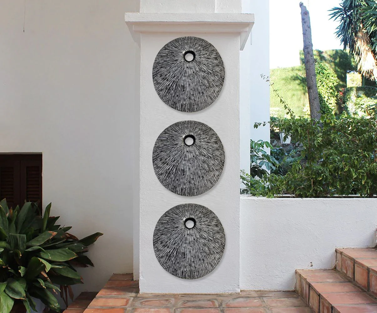 20" Contemporary Grey Round Wall Art By Homeroots - Image 5