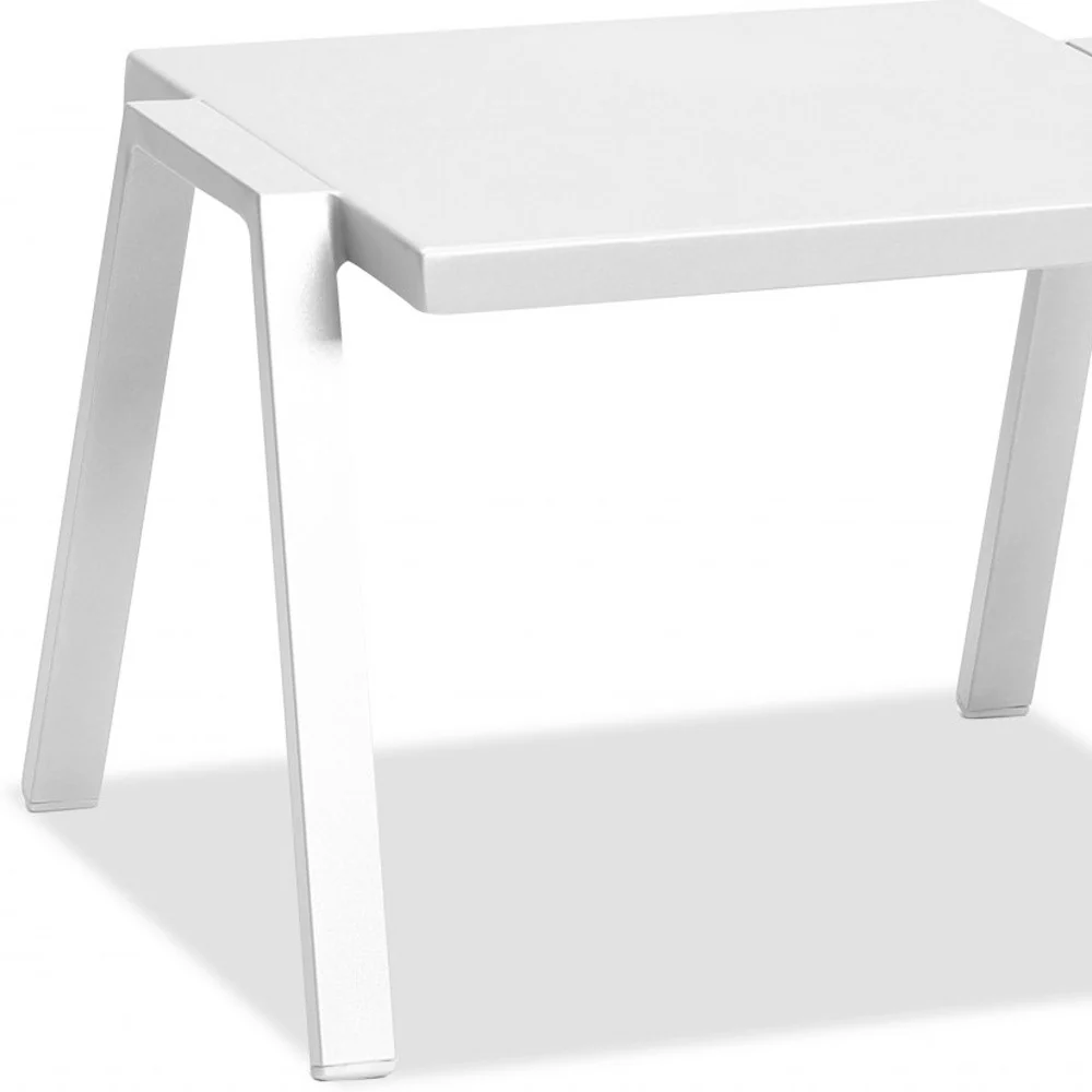22 X 18 X 16 White Aluminum Side Table By Homeroots - Image 6