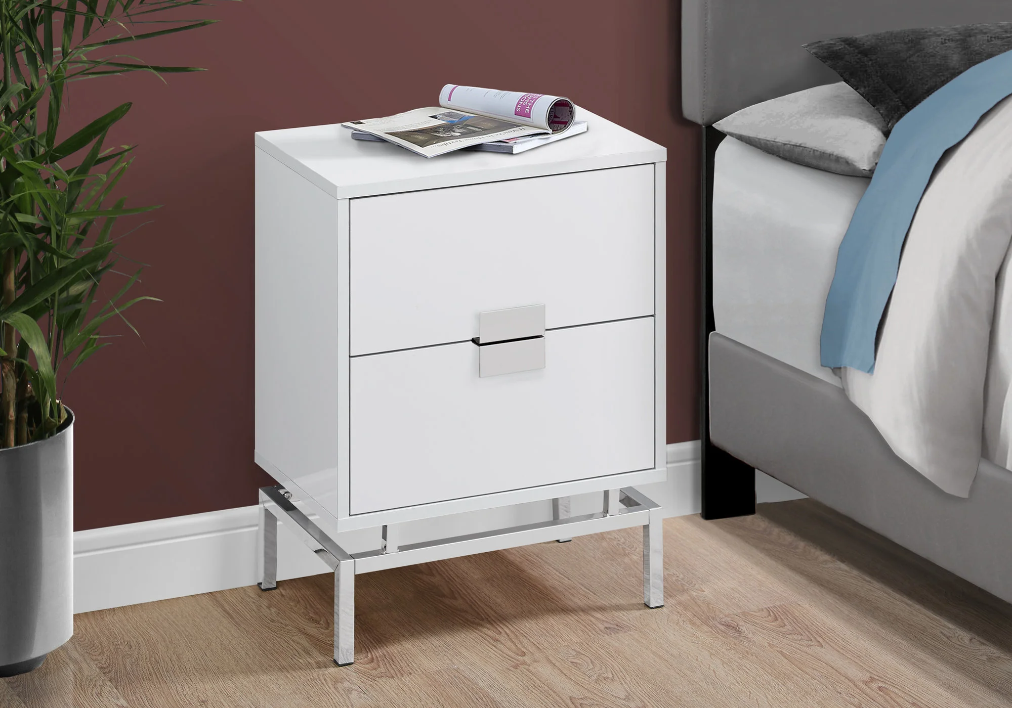 23.5" Particle Board and Chrome Metal Accent Table By Homeroots - Image 3