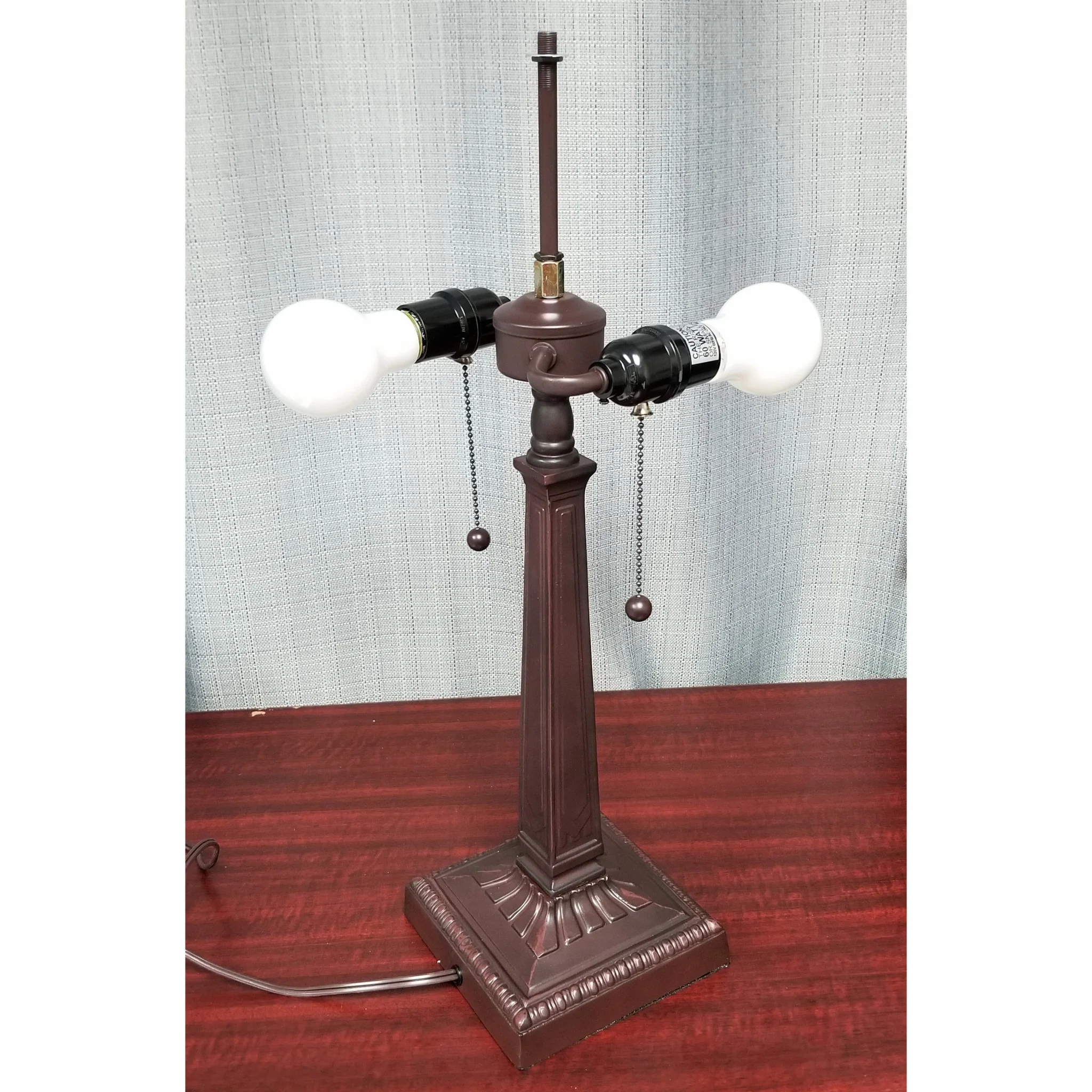 23" Cream and Red Floral Stained Glass Two Light Mission Style Table Lamp By Homeroots - Image 3