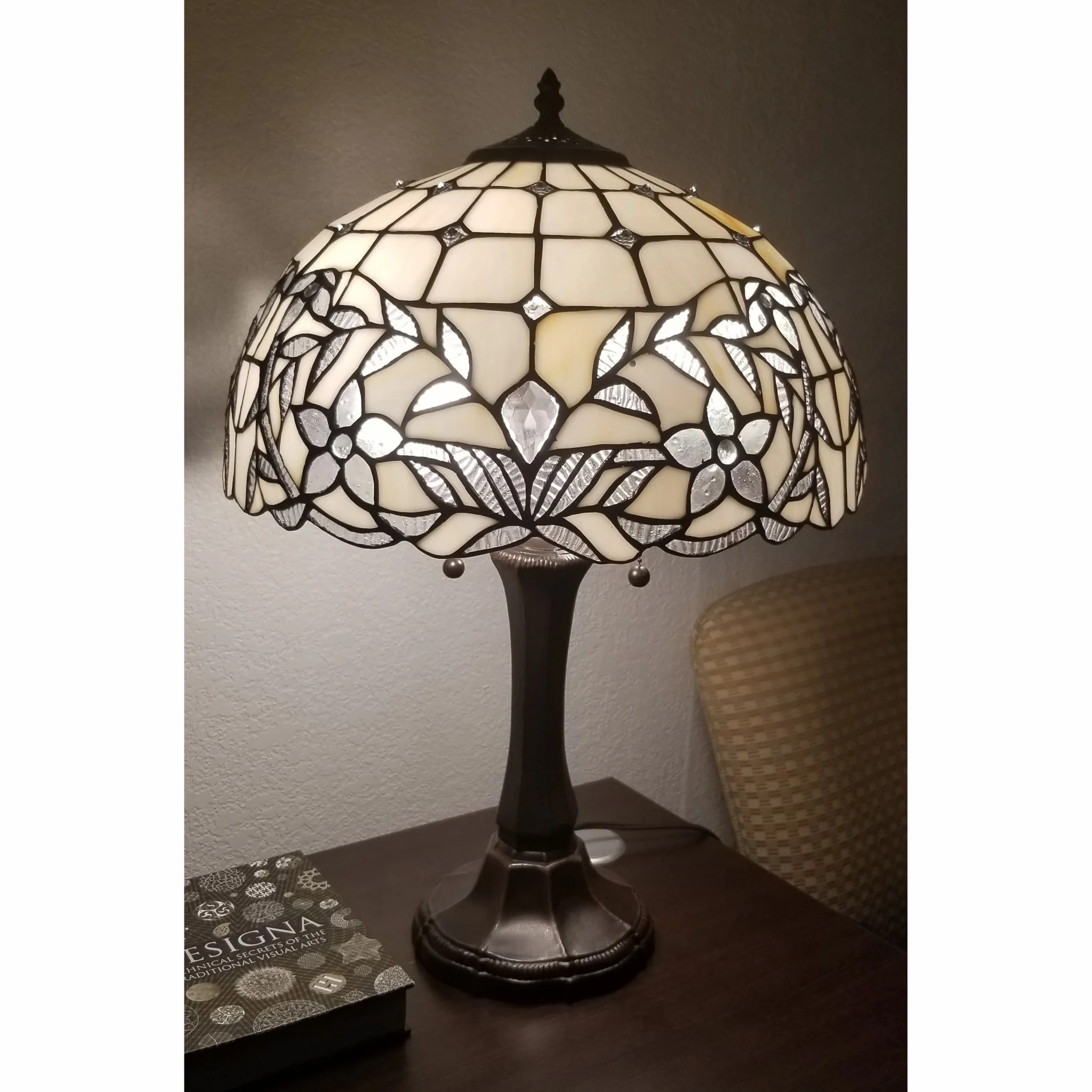23" Stained Glass Two Light Flowery Vintage Accent Table Lamp By Homeroots - Image 3