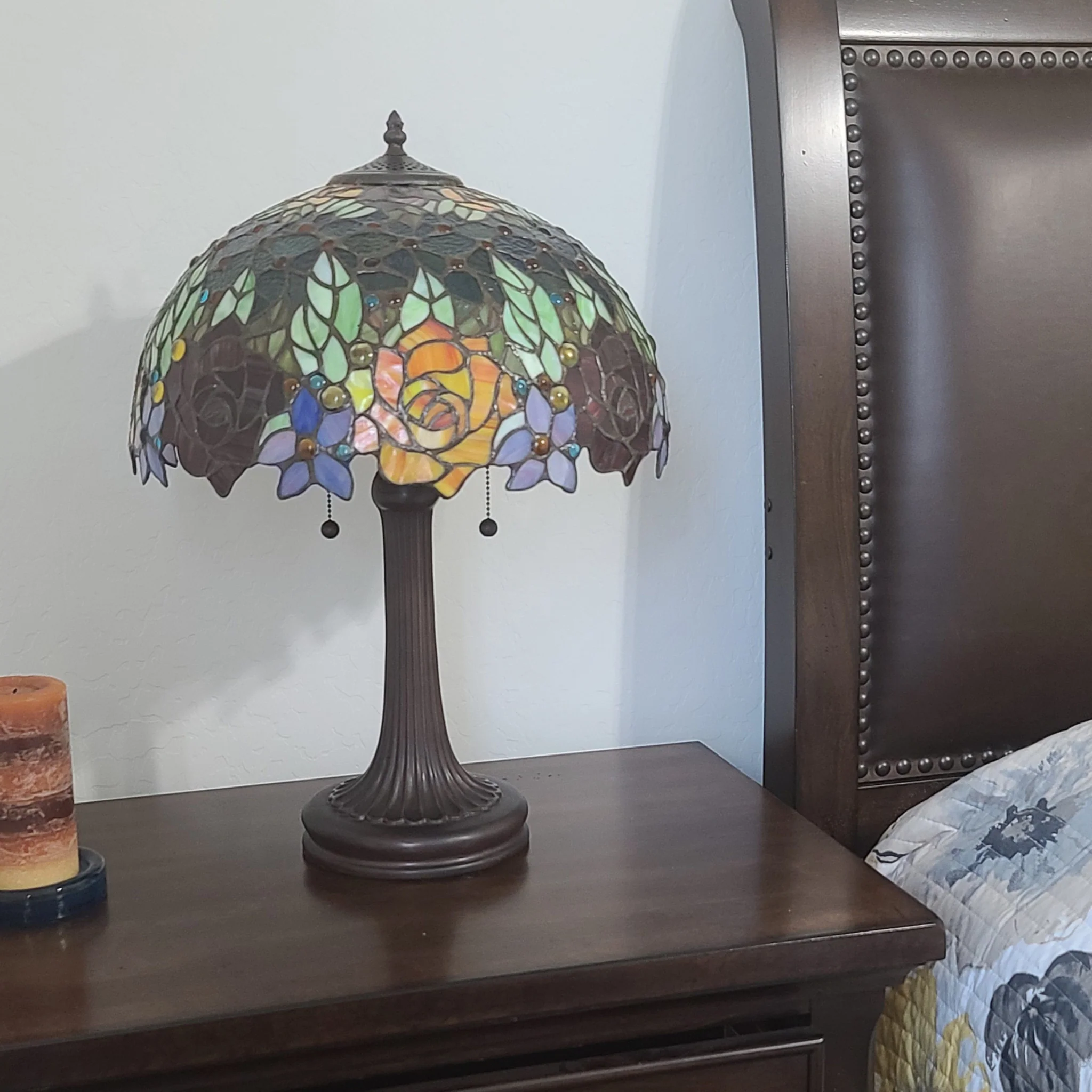 23" Stained Glass Two Light Jeweled Flowery Accent Table Lamp By Homeroots - Image 3