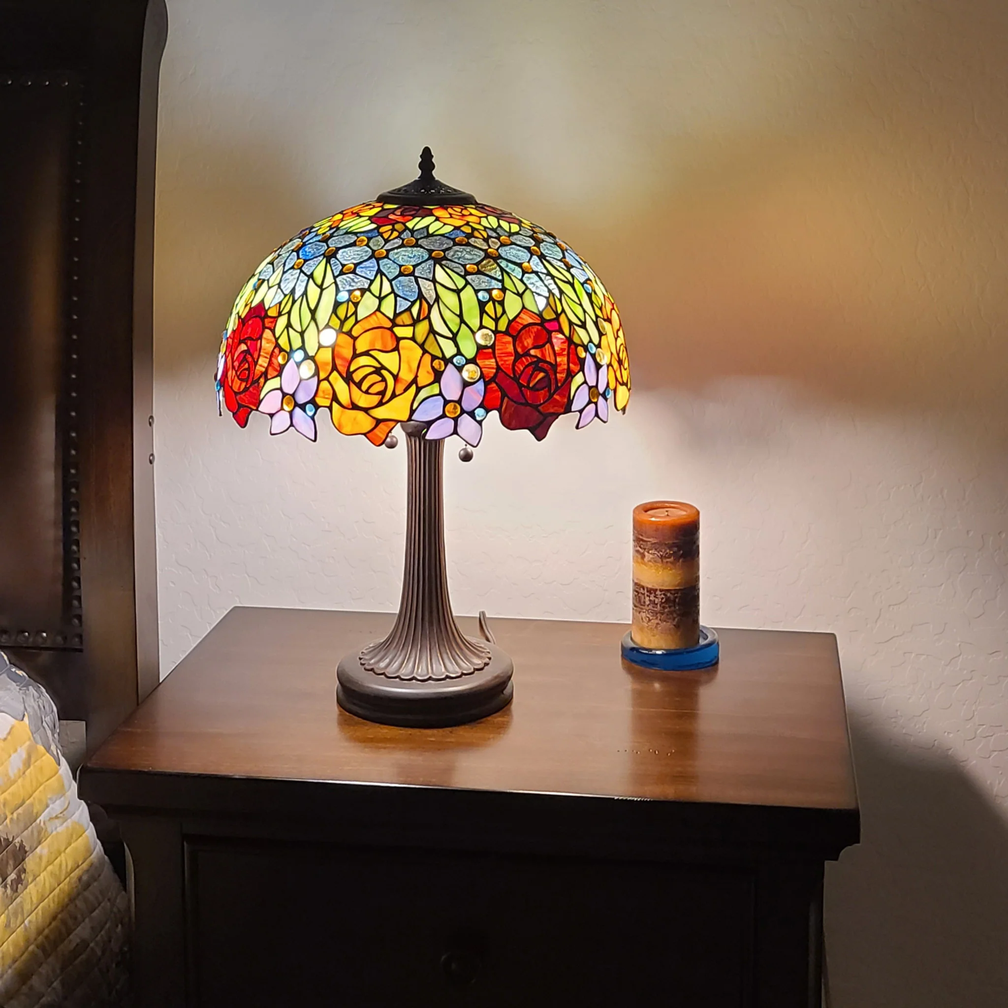 23" Stained Glass Two Light Jeweled Flowery Accent Table Lamp By Homeroots - Image 5