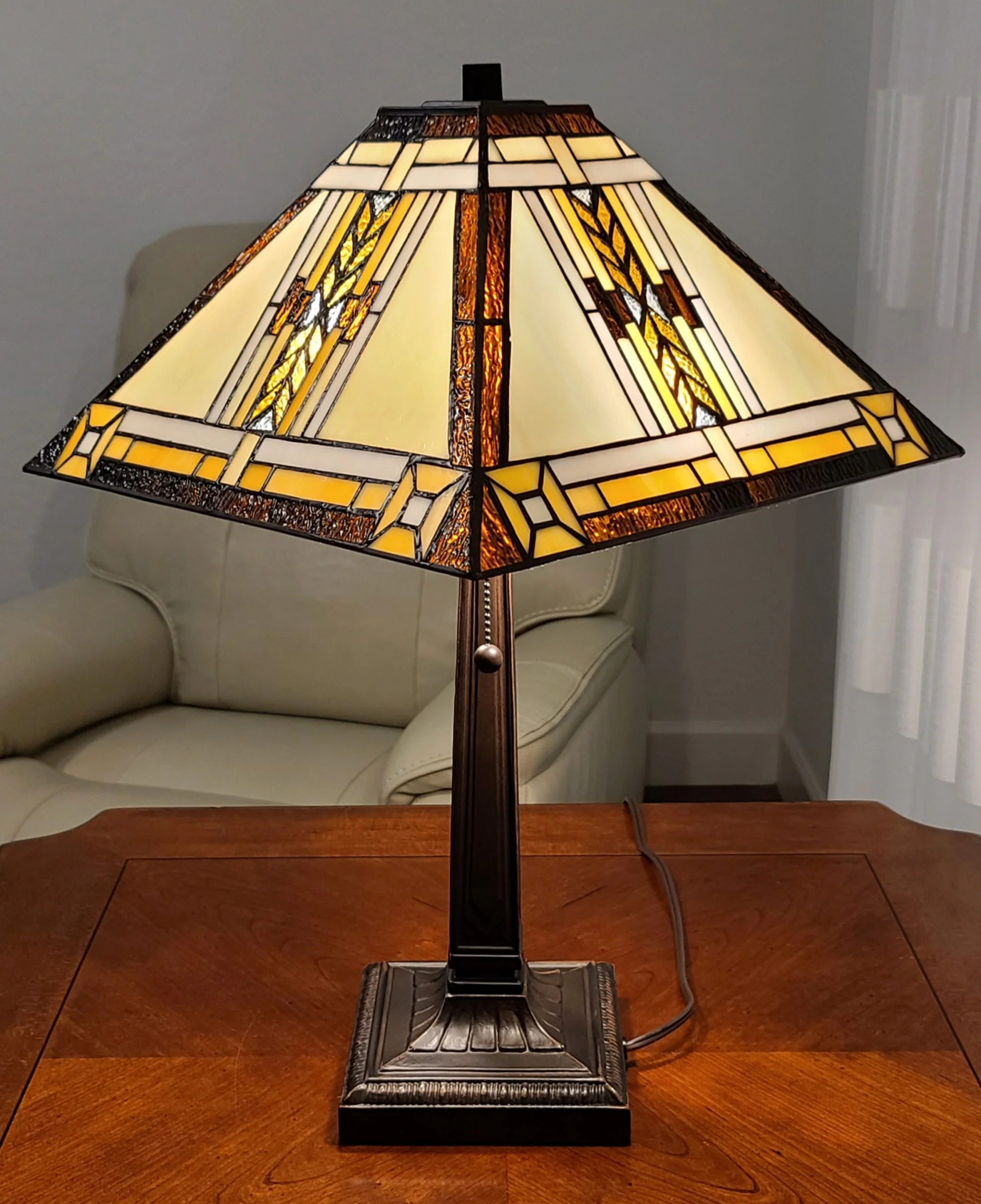 23" Stained Glass Two Light Mission Style Table Lamp with Stained Glass Shade By Homeroots - Image 3