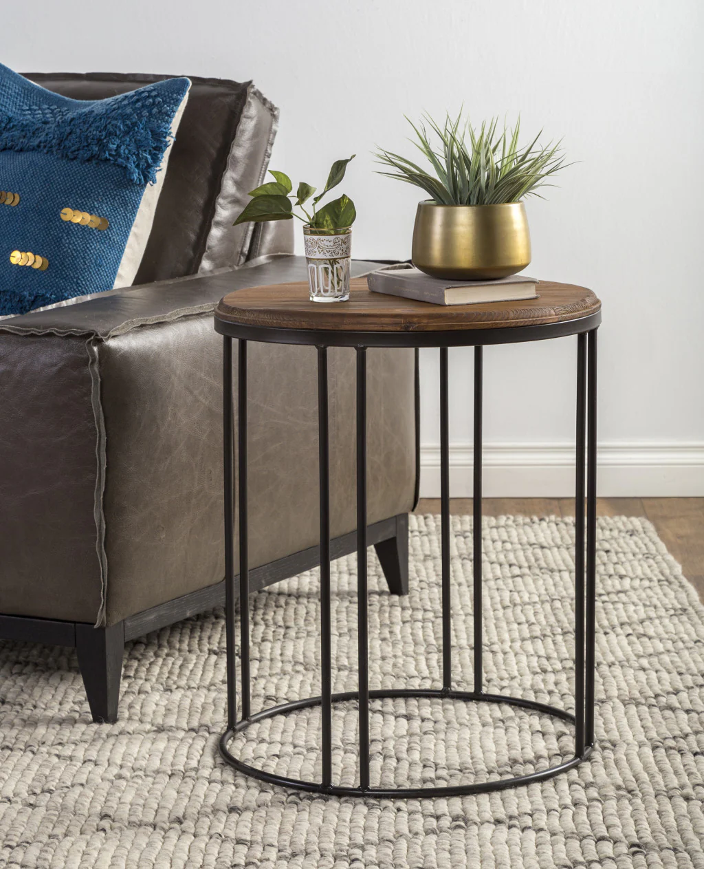 24" Black Solid Wood Round End Table By Homeroots - Image 3