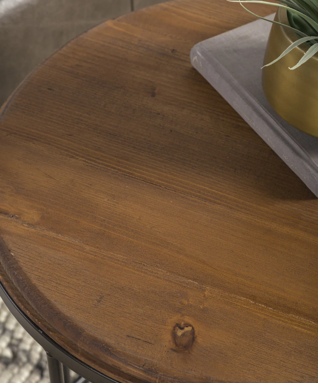 24" Black Solid Wood Round End Table By Homeroots - Image 4