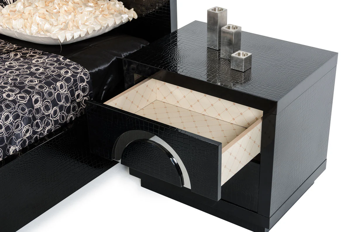 24' Croc Black Lacquer Faux Crocodile 2 Drawer Nightstand By Homeroots - Image 2