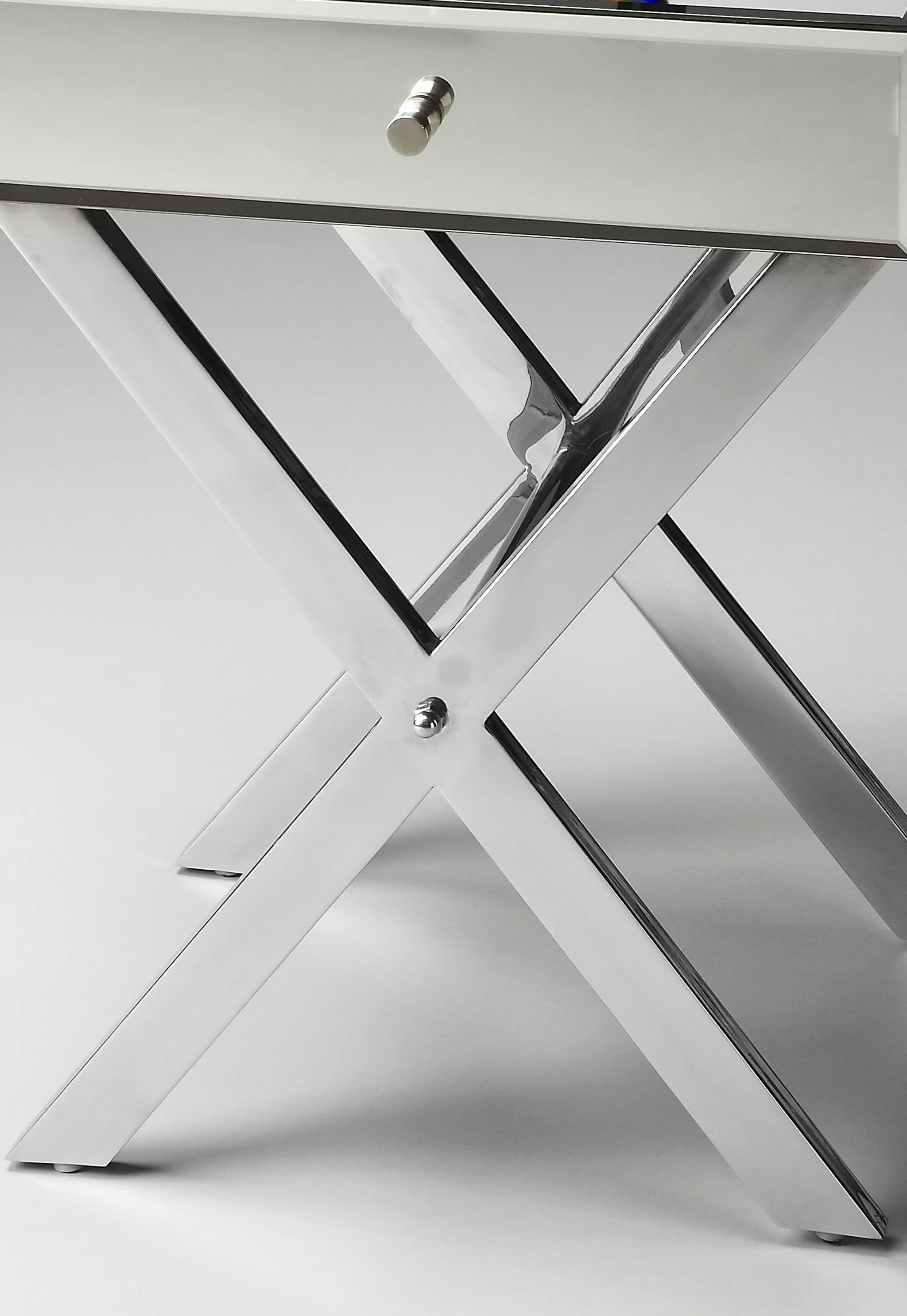 24" Mirrored Glass End Table With Drawer By Homeroots - Image 4