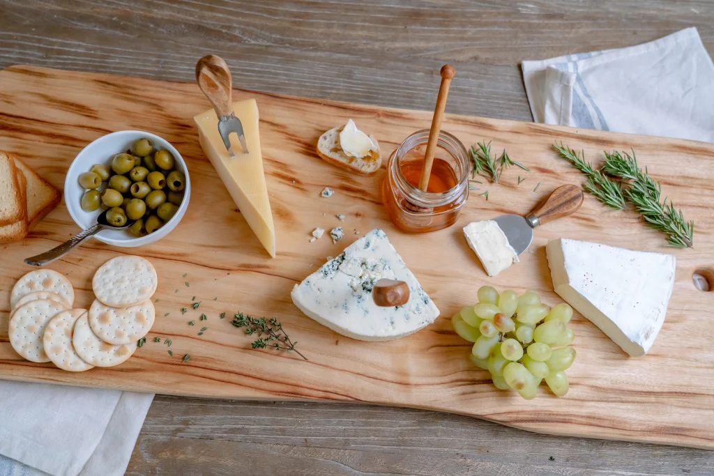 28" Artisan Organic Natural Wood Anti Bacterial Cutting Board By Homeroots - Image 2