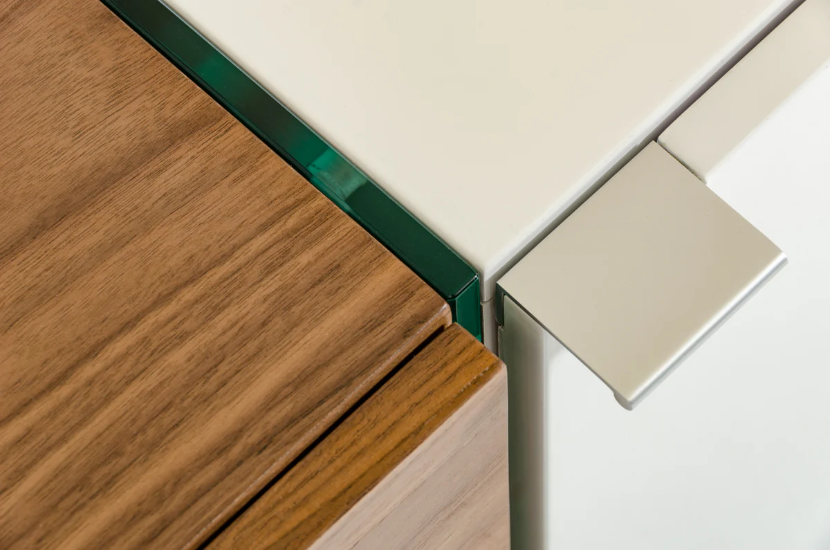 30" White And Walnut Veneer, Mdf, Glass, And Steel Floating Buffet By Homeroots - Image 5