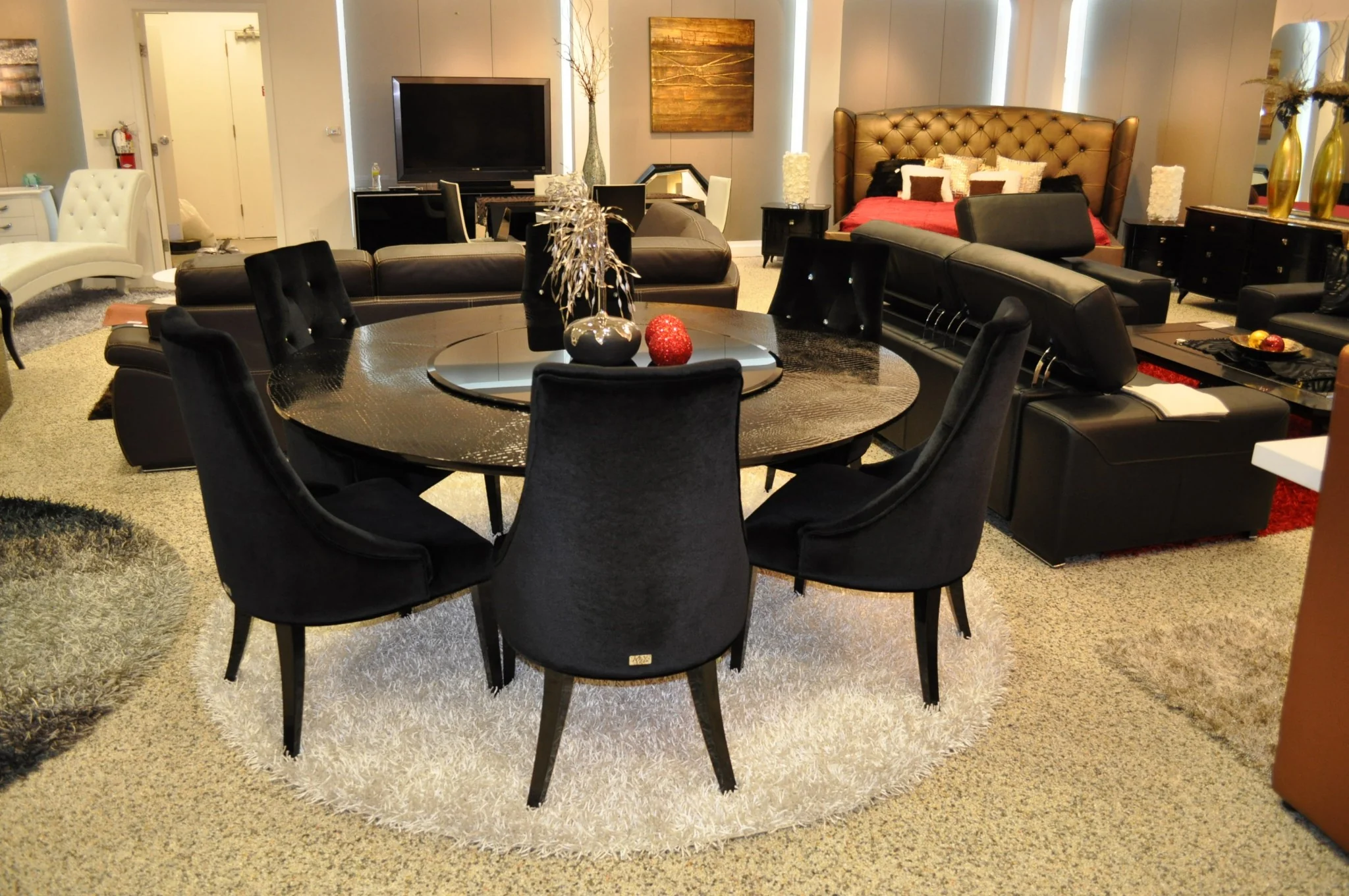 31' Black Crocodile Lacquer Stainless Steel And Glass Table By Homeroots - Image 3