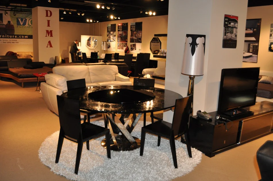 31' Black Crocodile Lacquer Stainless Steel And Glass Table By Homeroots - Image 4