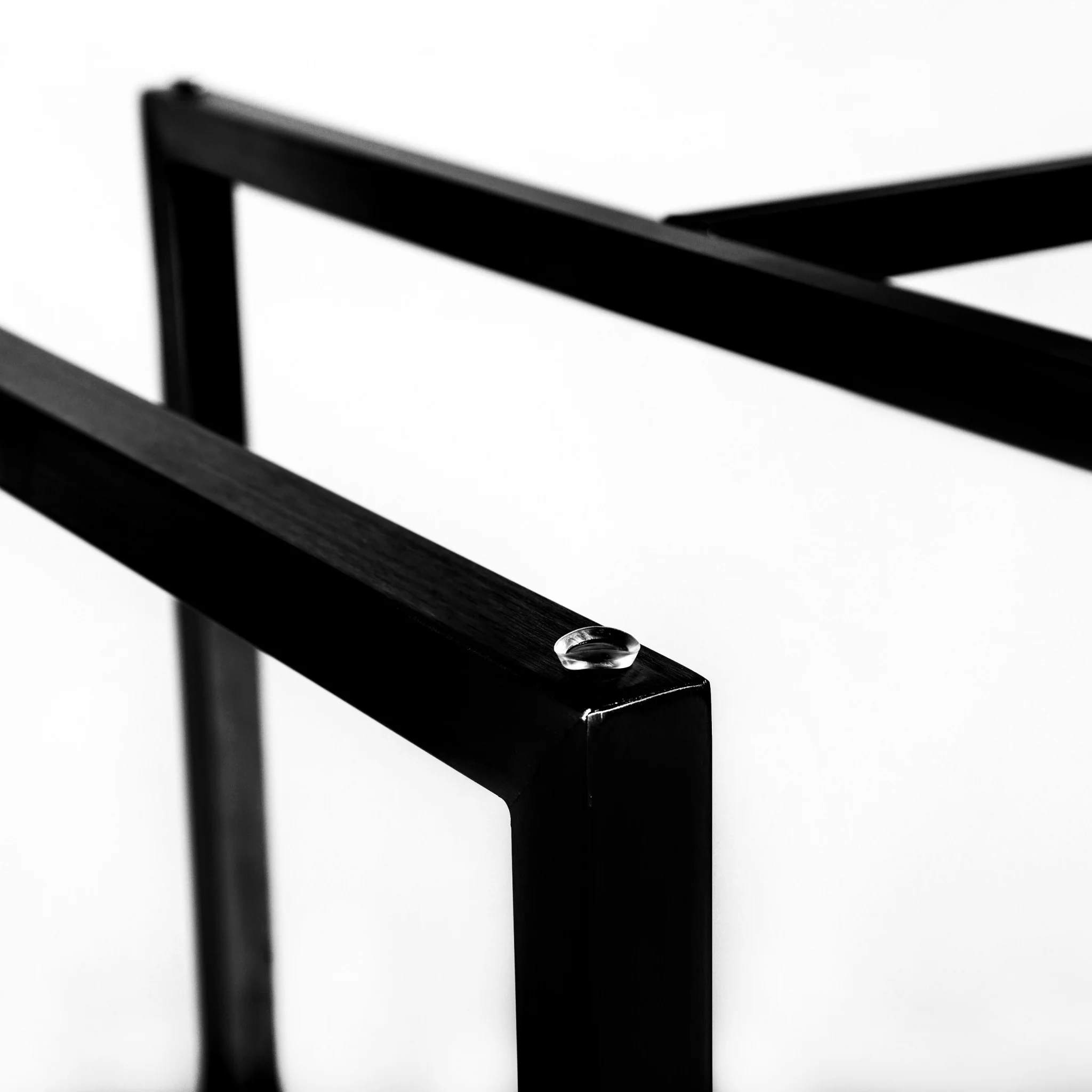 36" Glass Top Black Geo Base Round Dining Table By Homeroots - Image 2