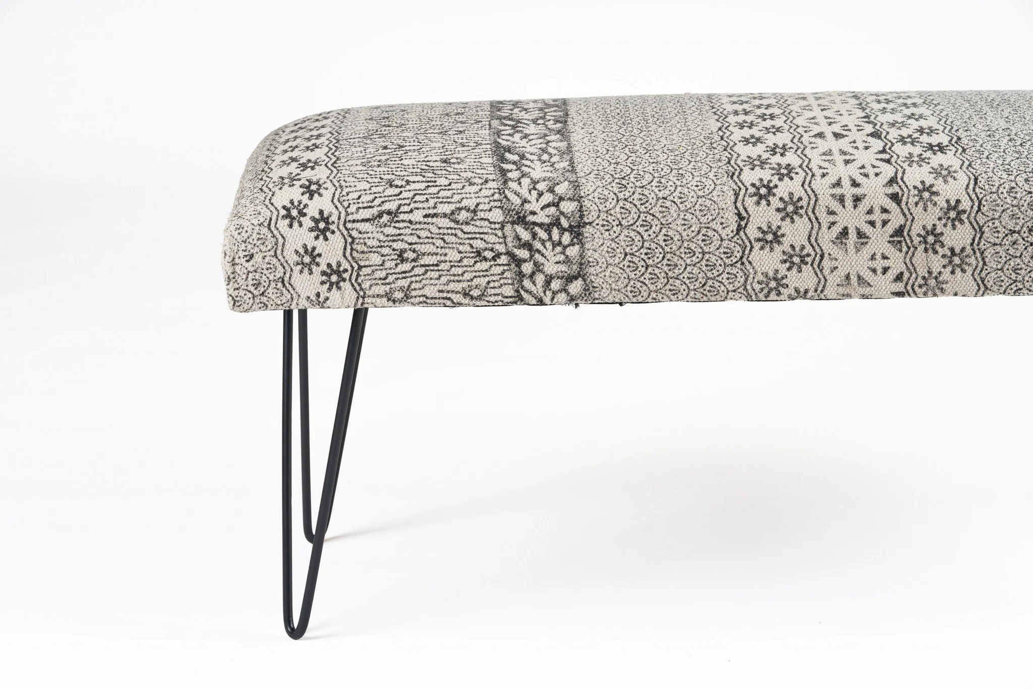 47" Charcoal Gray and White Black Leg Abstract Floral Upholstered Bench By Homeroots - Image 4