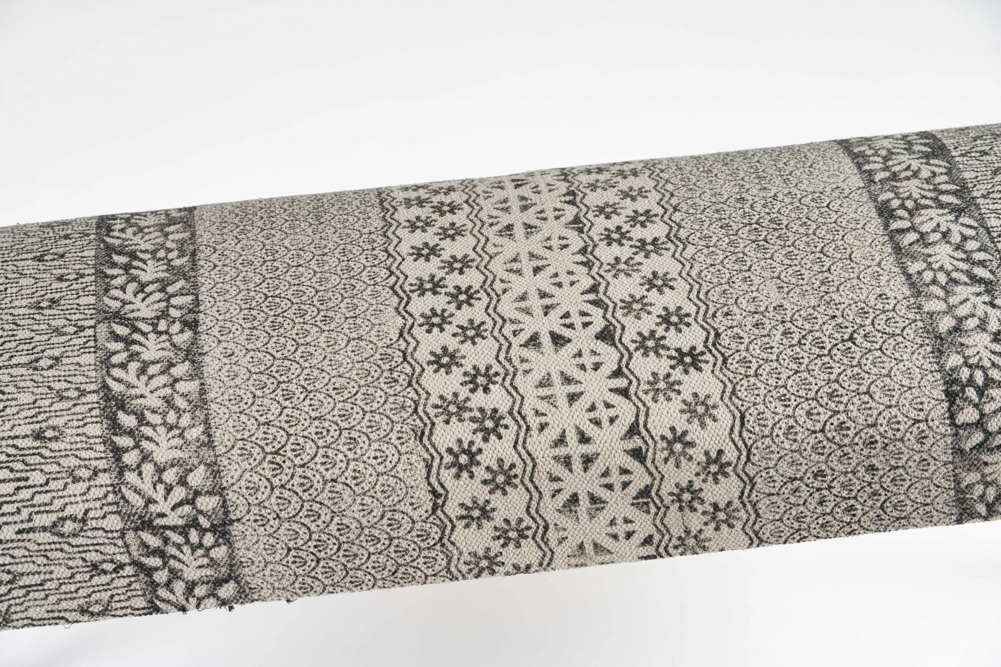 47" Charcoal Gray and White Black Leg Abstract Floral Upholstered Bench By Homeroots - Image 5
