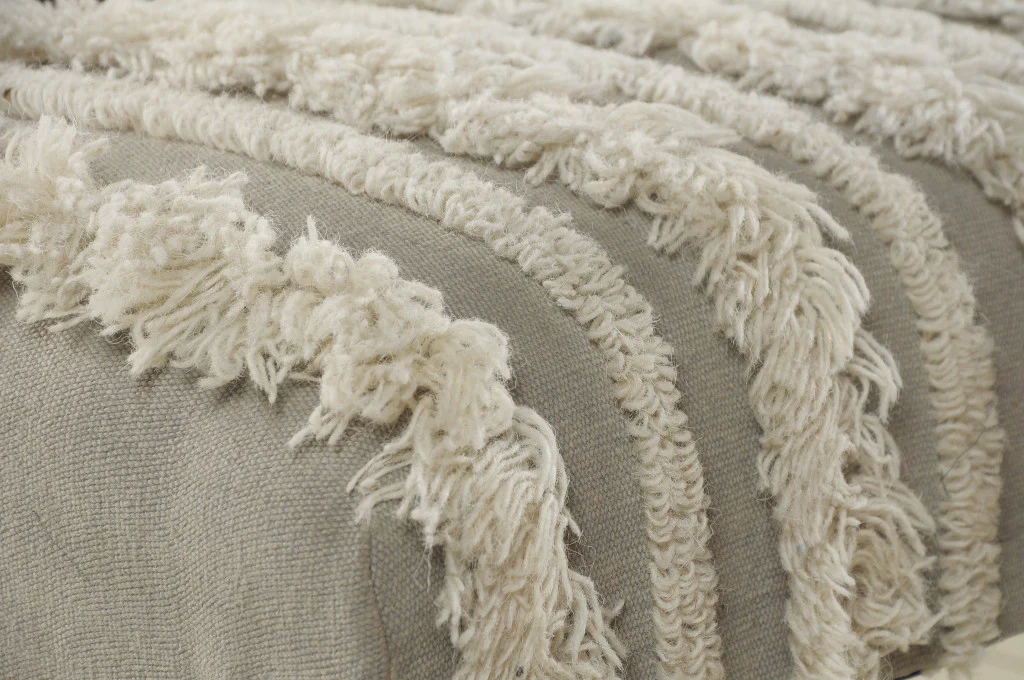 47" Cream Textural Boho Stripe Black Leg Upholstered Bench By Homeroots - Image 5