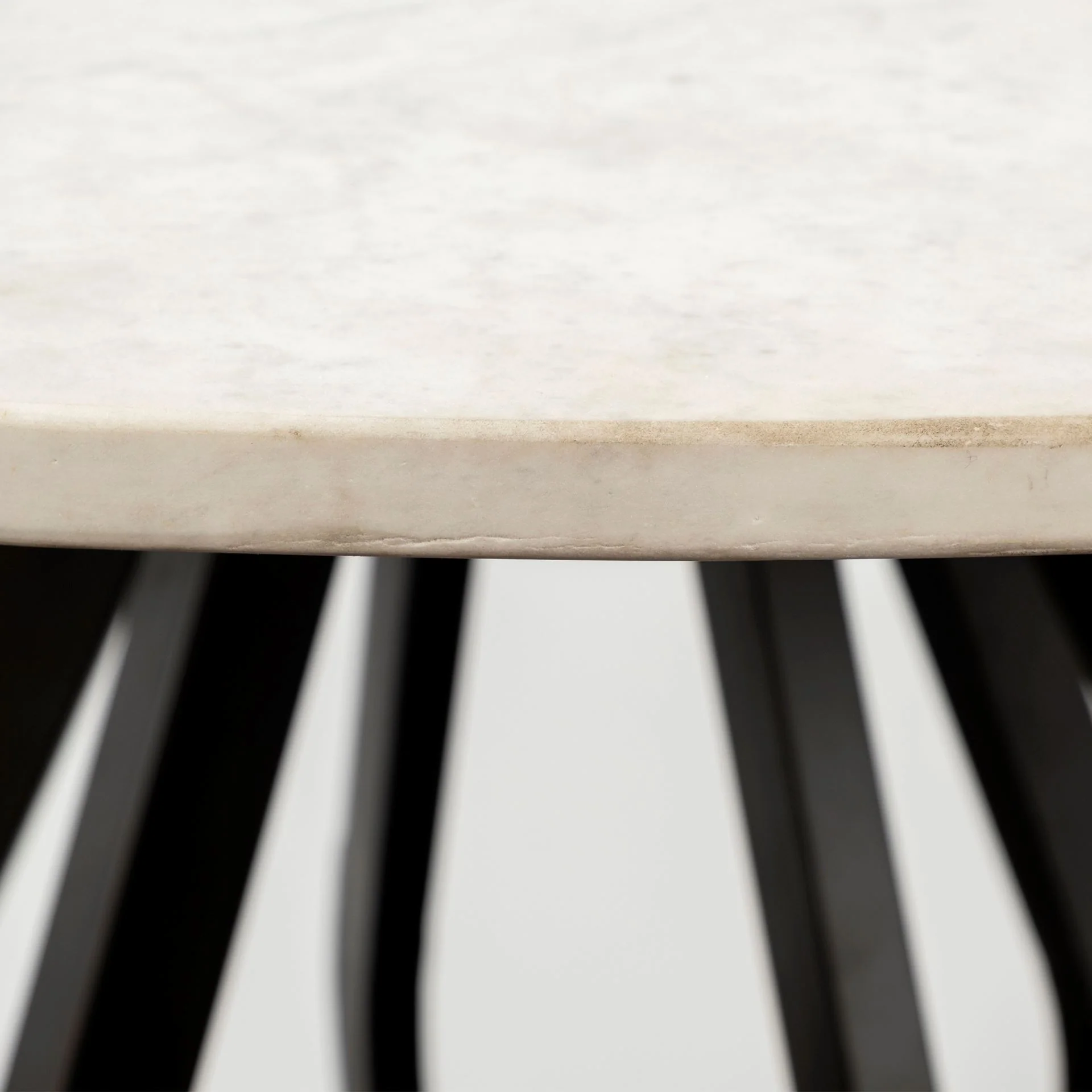 48' Round White Marble Top Black Base Dining Table By Homeroots - Image 4