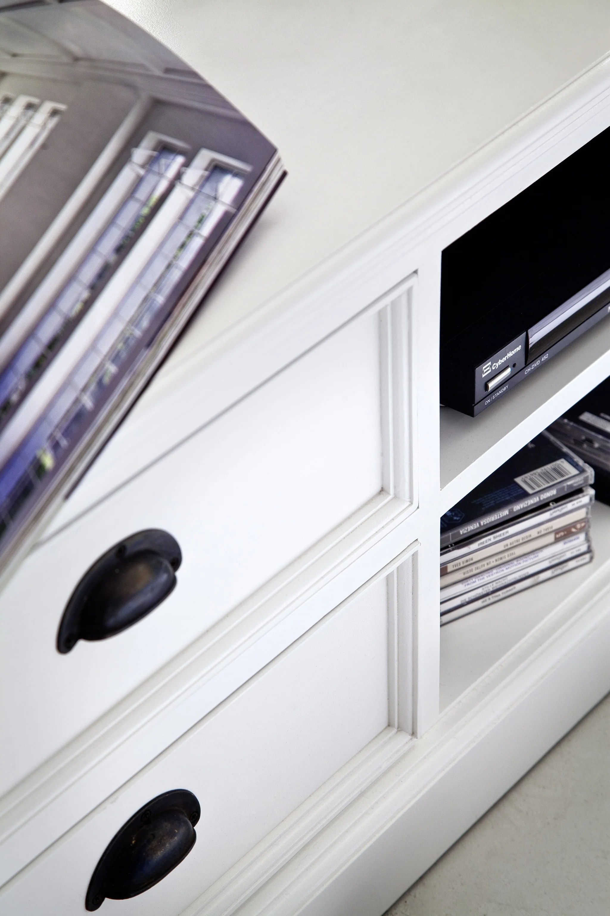 71" Classic White Entertainment Unit with Four Drawers By Homeroots - Image 8