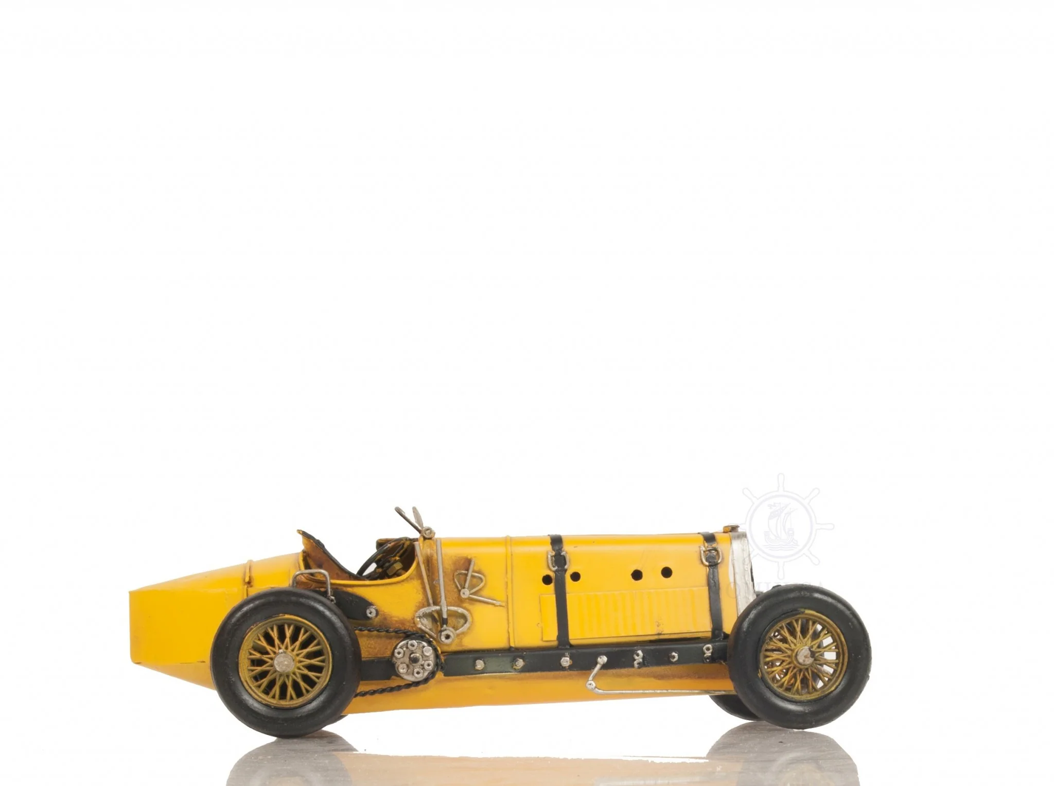 Alfa Romeo P2 Classic Racing Car Sculpture By Homeroots - Image 4