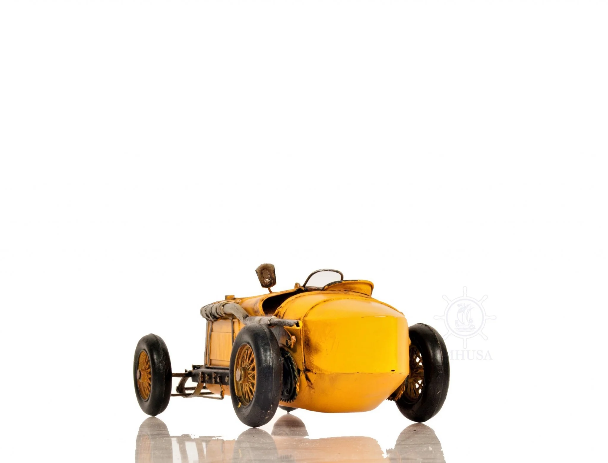 Alfa Romeo P2 Classic Racing Car Sculpture By Homeroots - Image 9