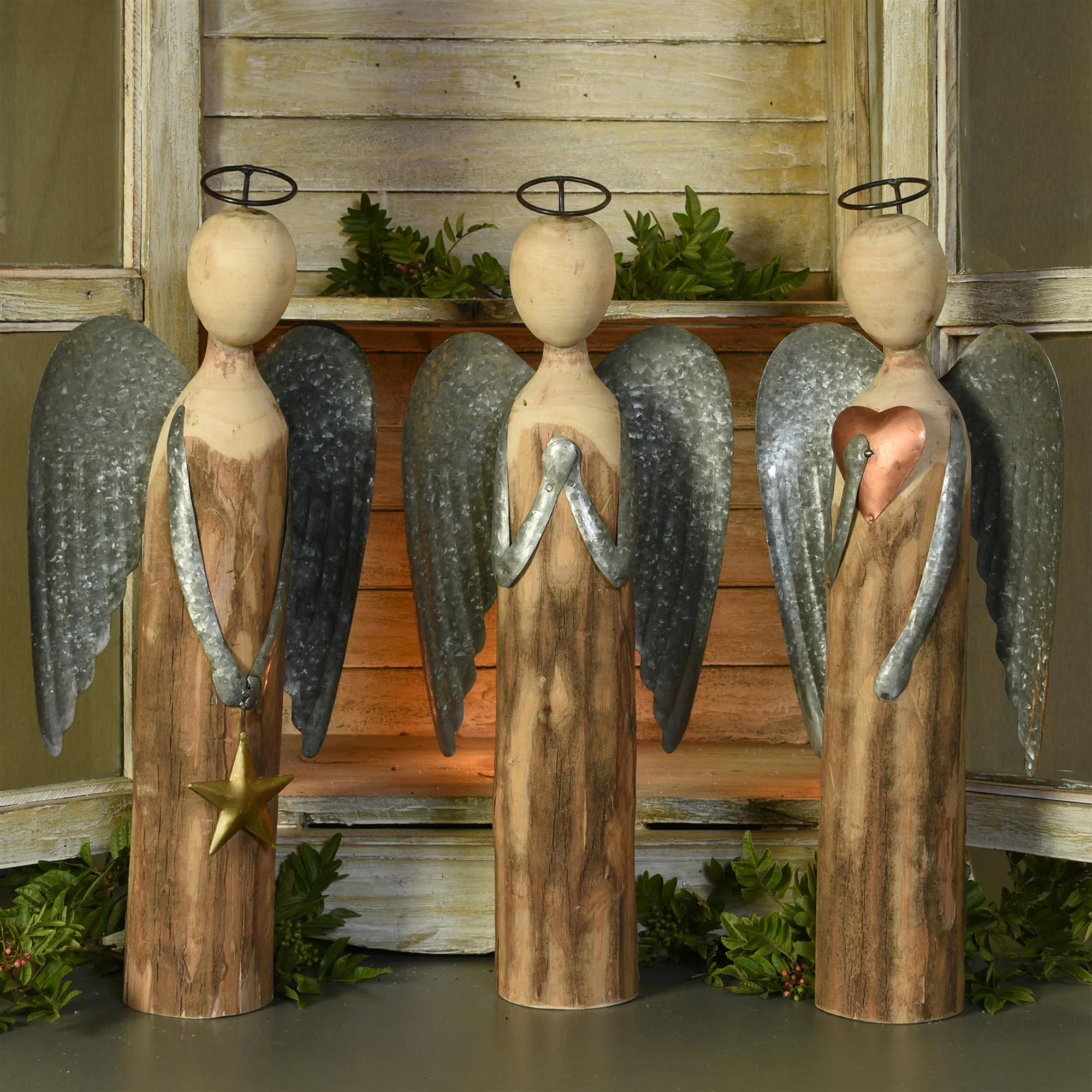 Angel with Star, Wood & Metal - Large By HomArt - Image 4
