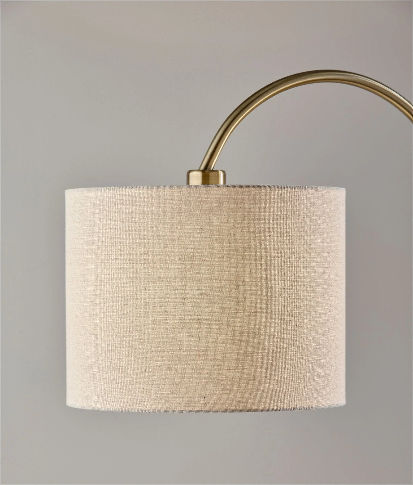 Antiqued Brass Metal Adjustable Arched Lamp With Beige Drum Shade By Homeroots - Image 8