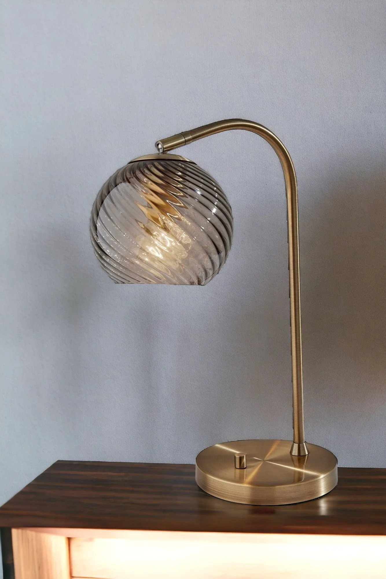 Antiqued Brass Metal Desk Lamp With Light Gray Swirl Globe Shade By Homeroots - Image 3