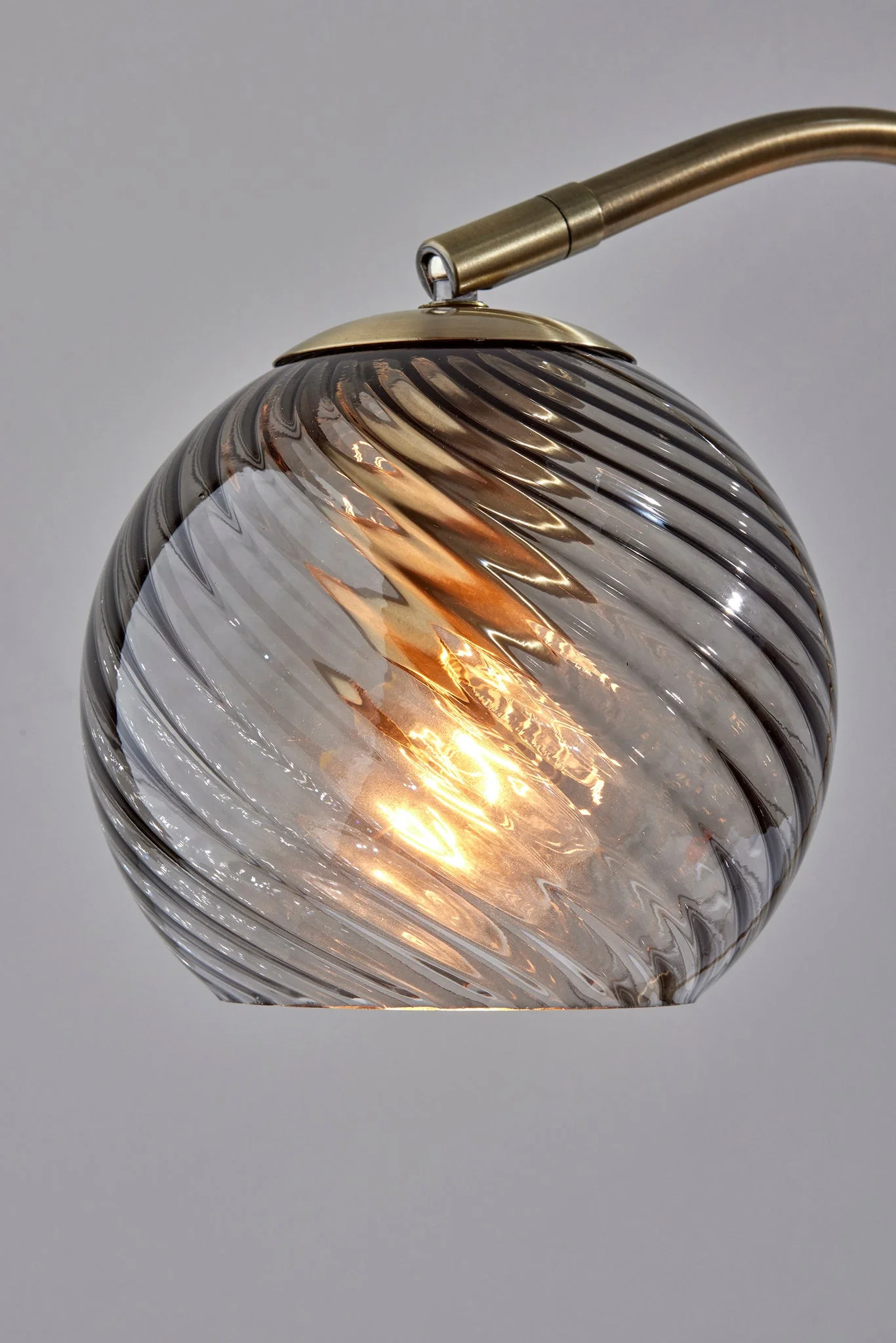 Antiqued Brass Metal Desk Lamp With Light Gray Swirl Globe Shade By Homeroots - Image 6