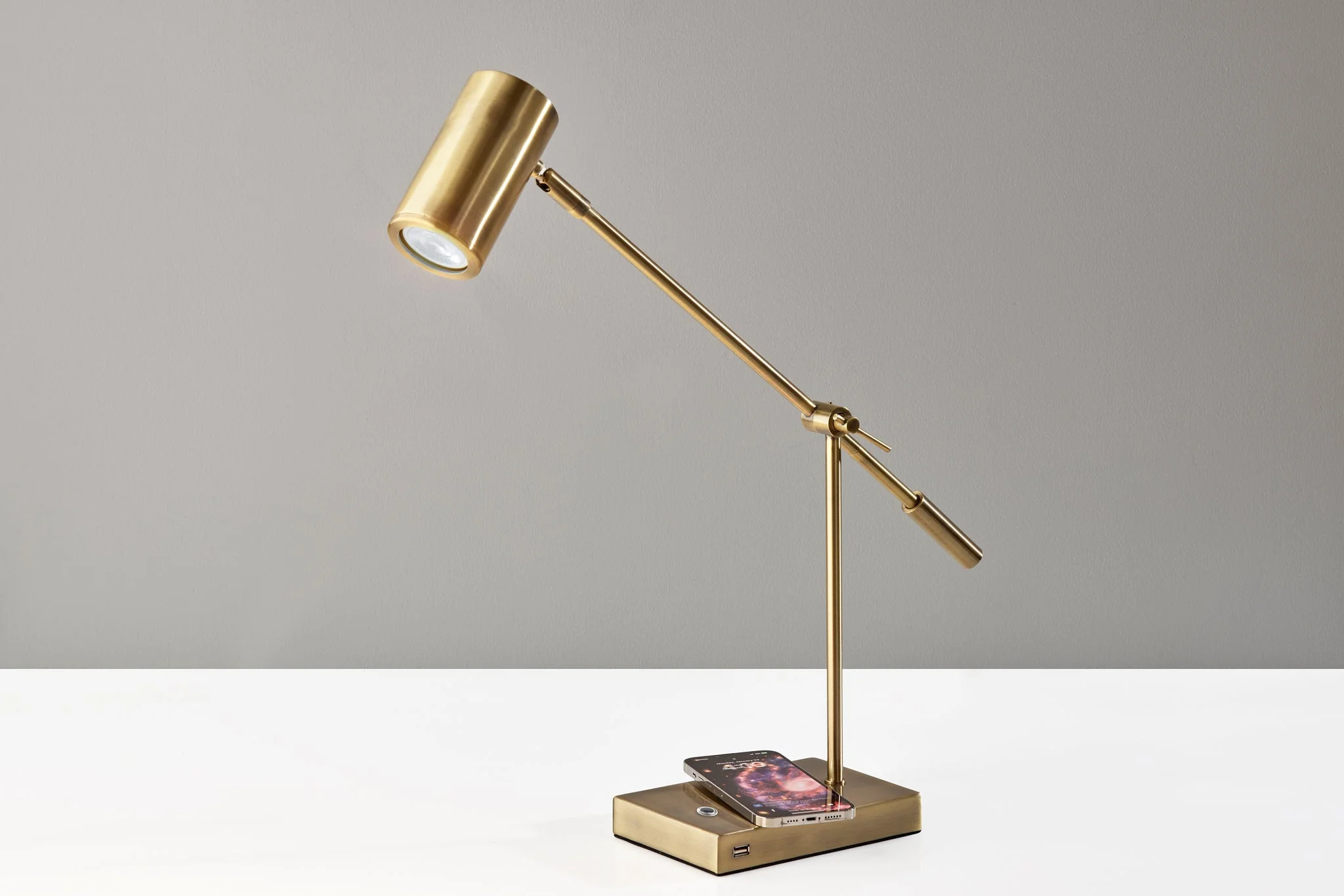 Antiqued Brass Metal Novelty Desk LED USB Table Lamp With Brass Drum Shade By Homeroots - Image 4