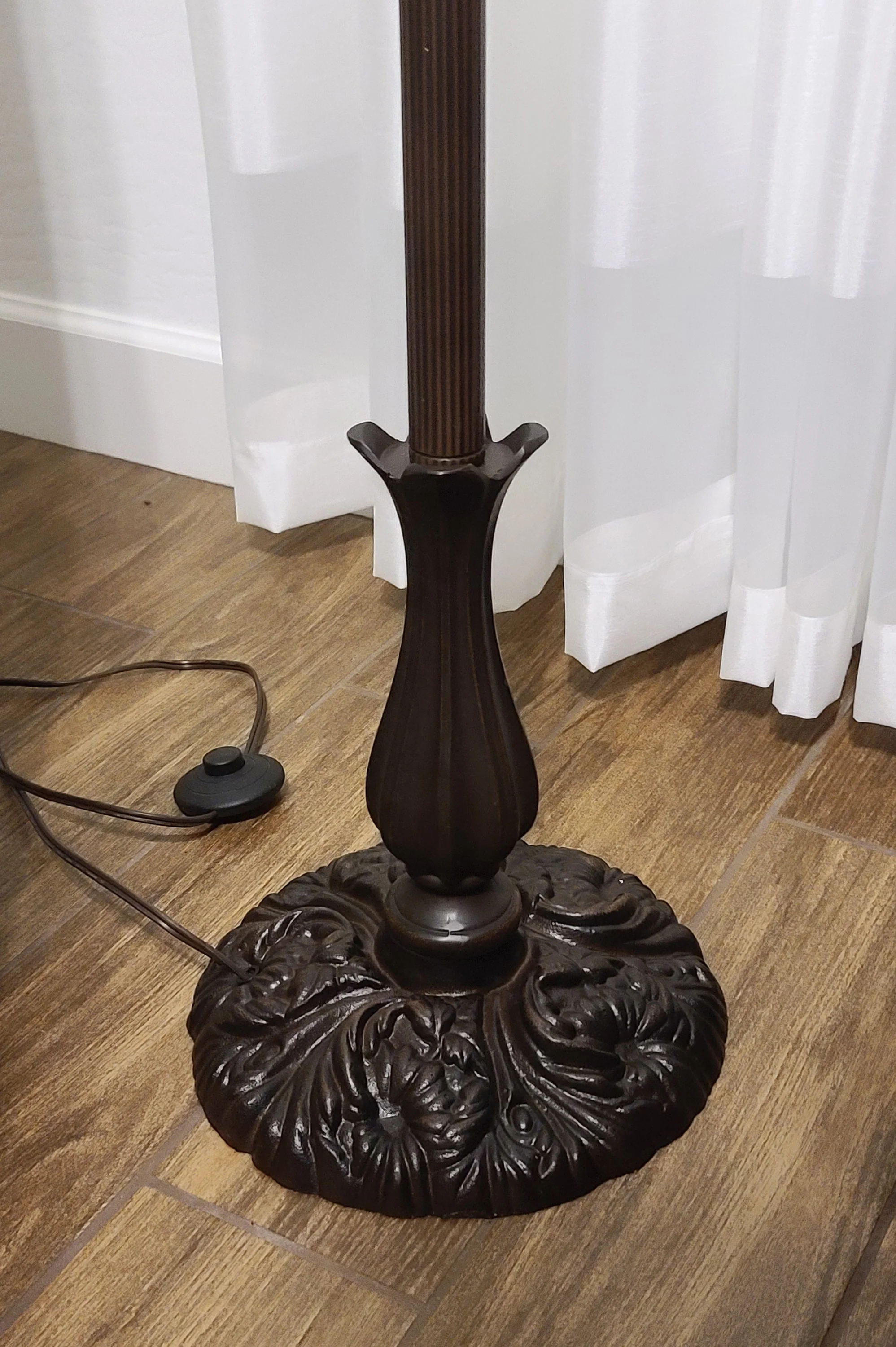 Beige Torchiere Floor Lamp With Brown And White Flowers Glass Dome Shade By Homeroots - Image 7