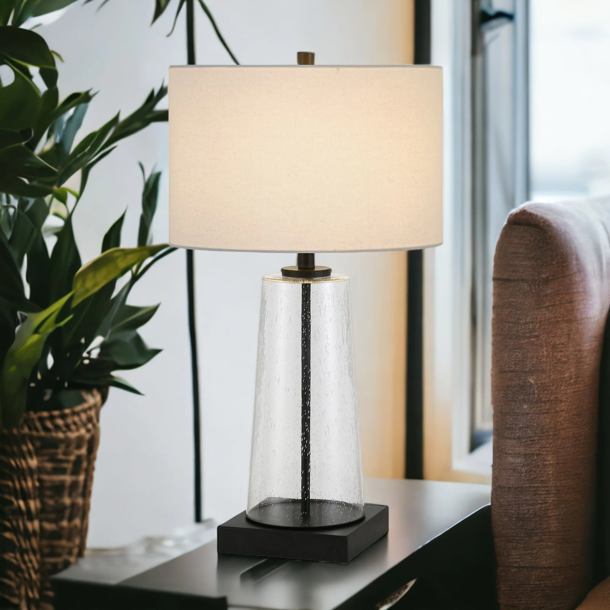 Black and Clear Metal and Glass Table Lamp With White Drum Shade By Homeroots - Image 2