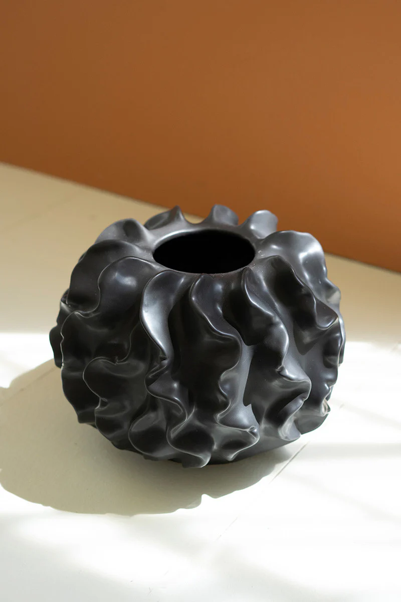 Black Coral Ceramic Vase By Kalalou - Image 2