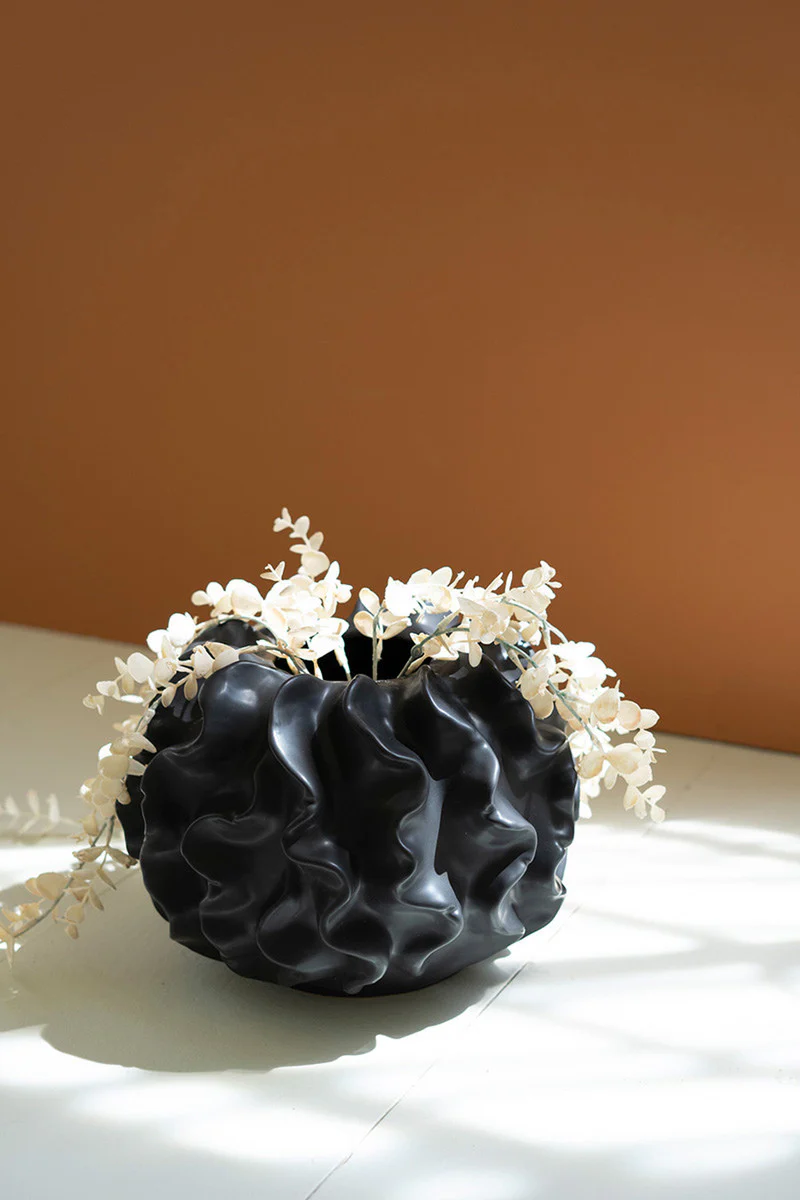 Black Coral Ceramic Vase By Kalalou - Image 4
