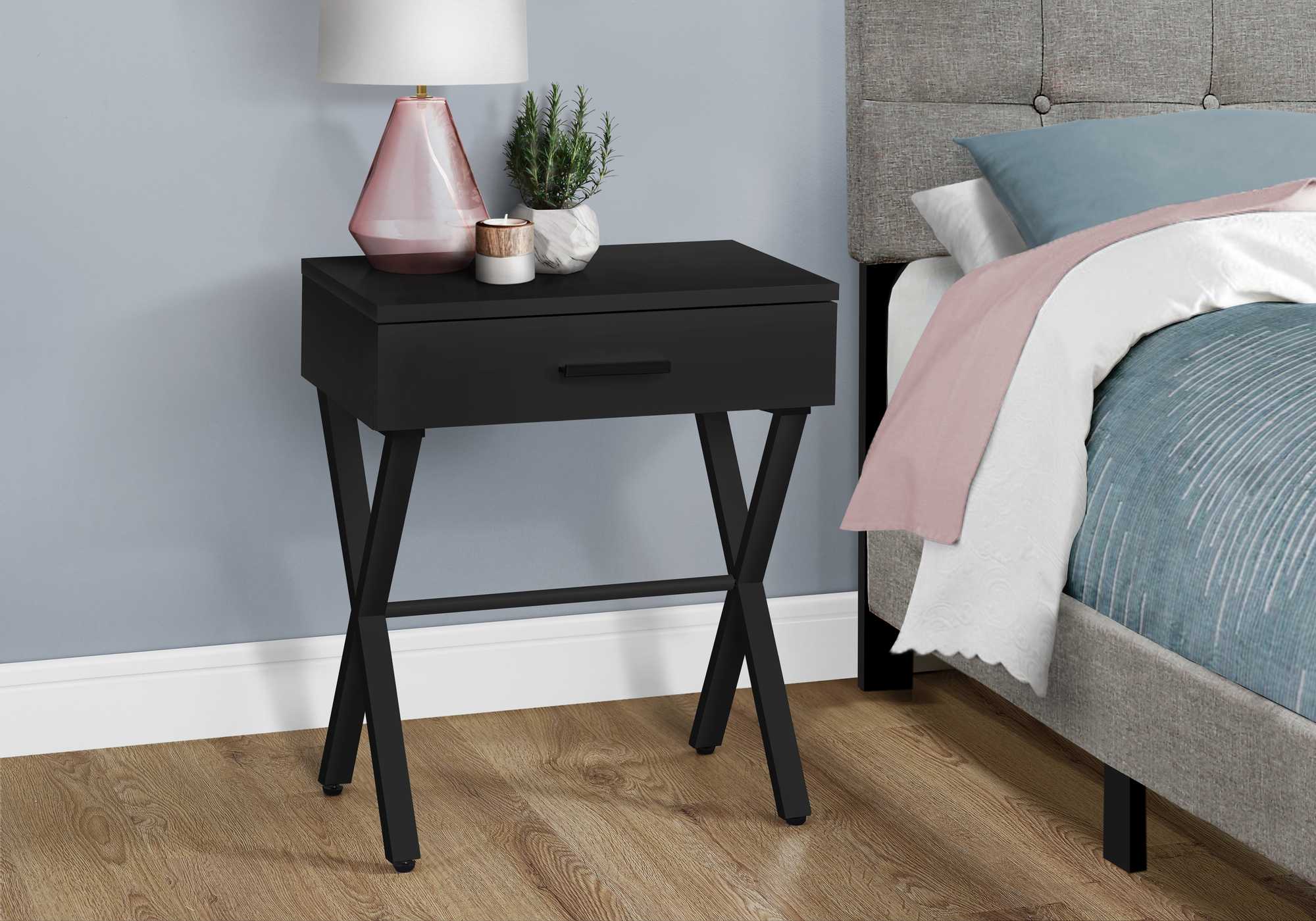 Black Metal Accent Table By Homeroots - 366066 - Image 2