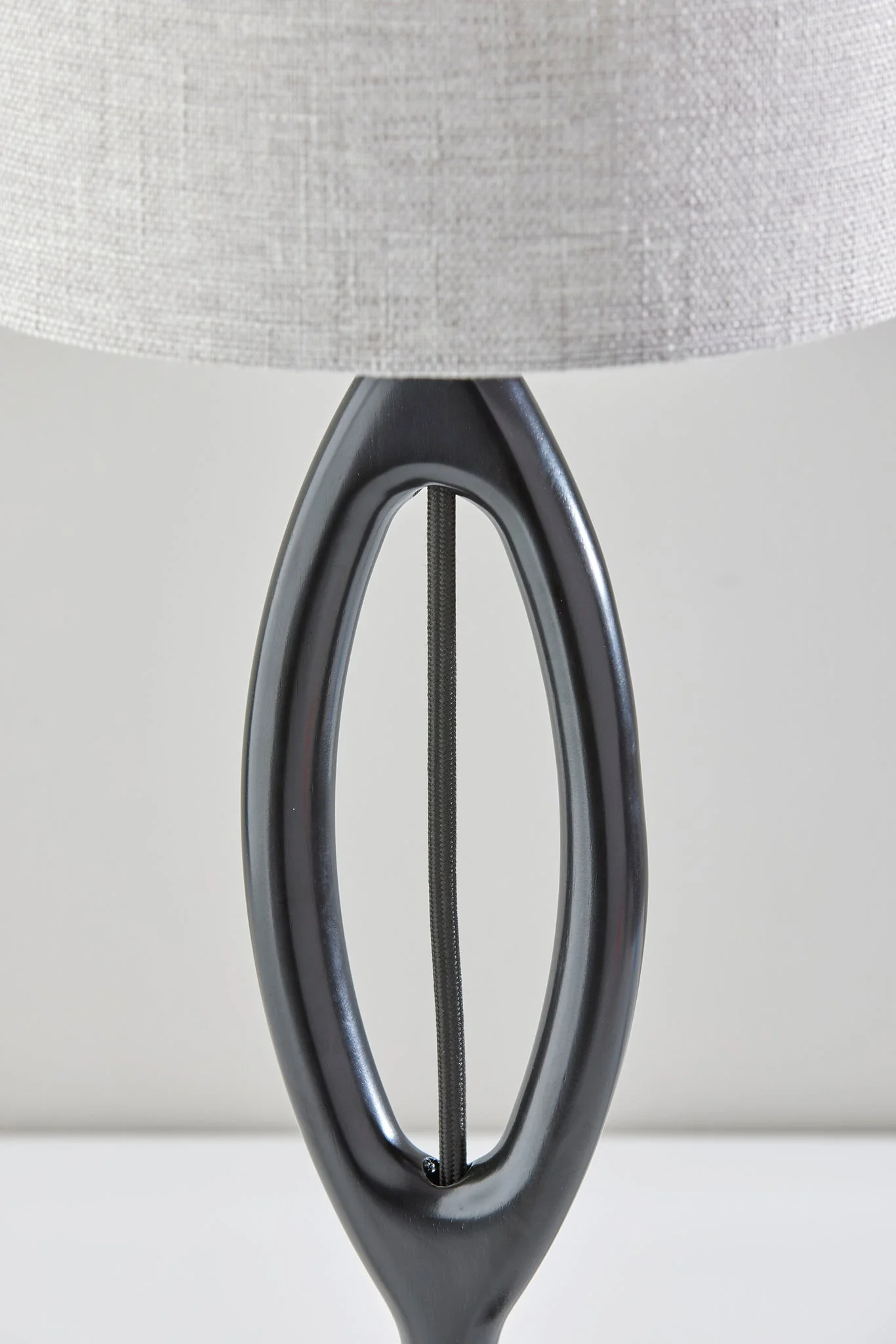 Black Solid Wood Round Table Lamp With Gray Drum Shade By Homeroots - Image 8