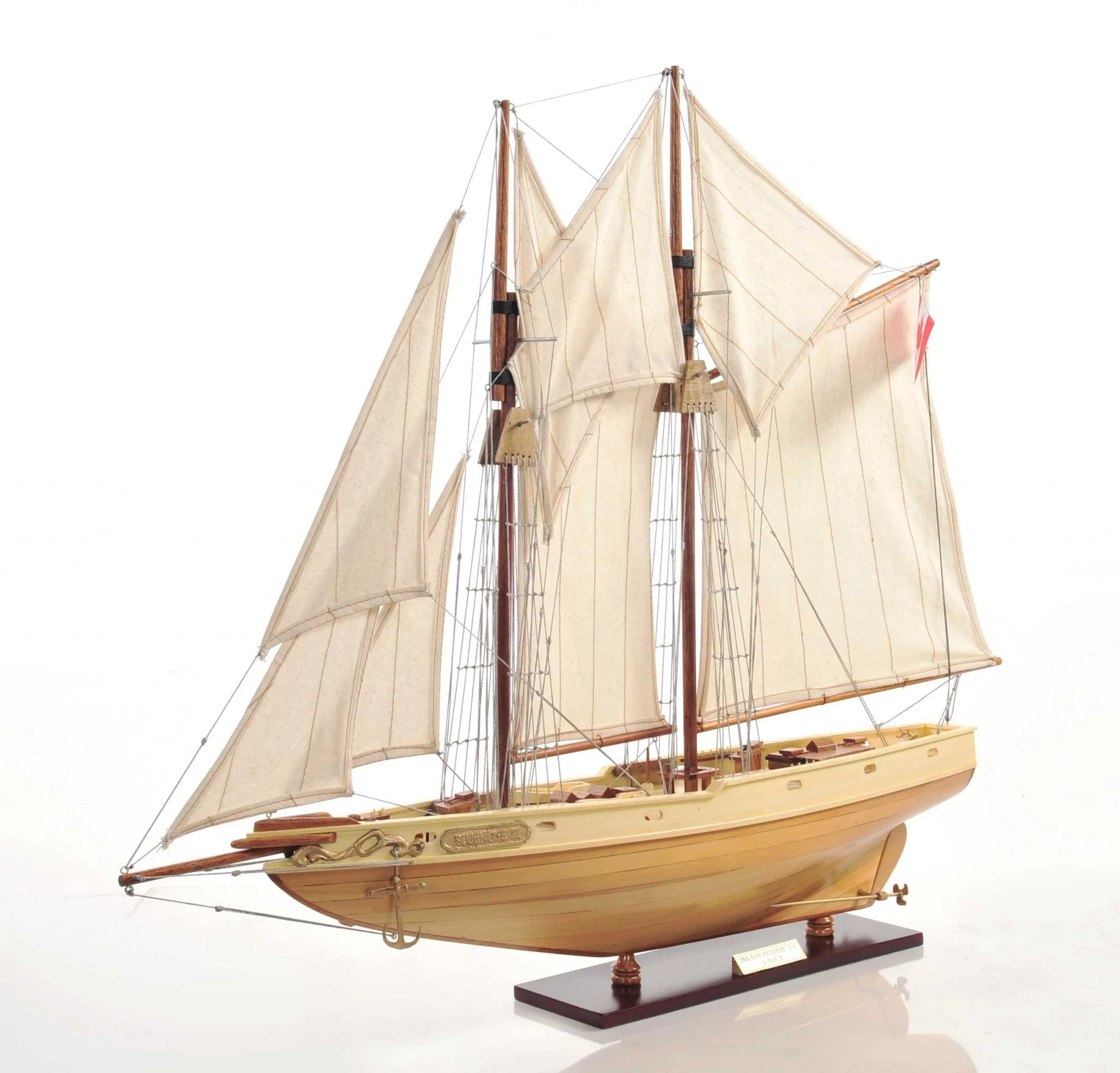 Bluenose Model in Light Brwon Finish By Homeroots - Image 2