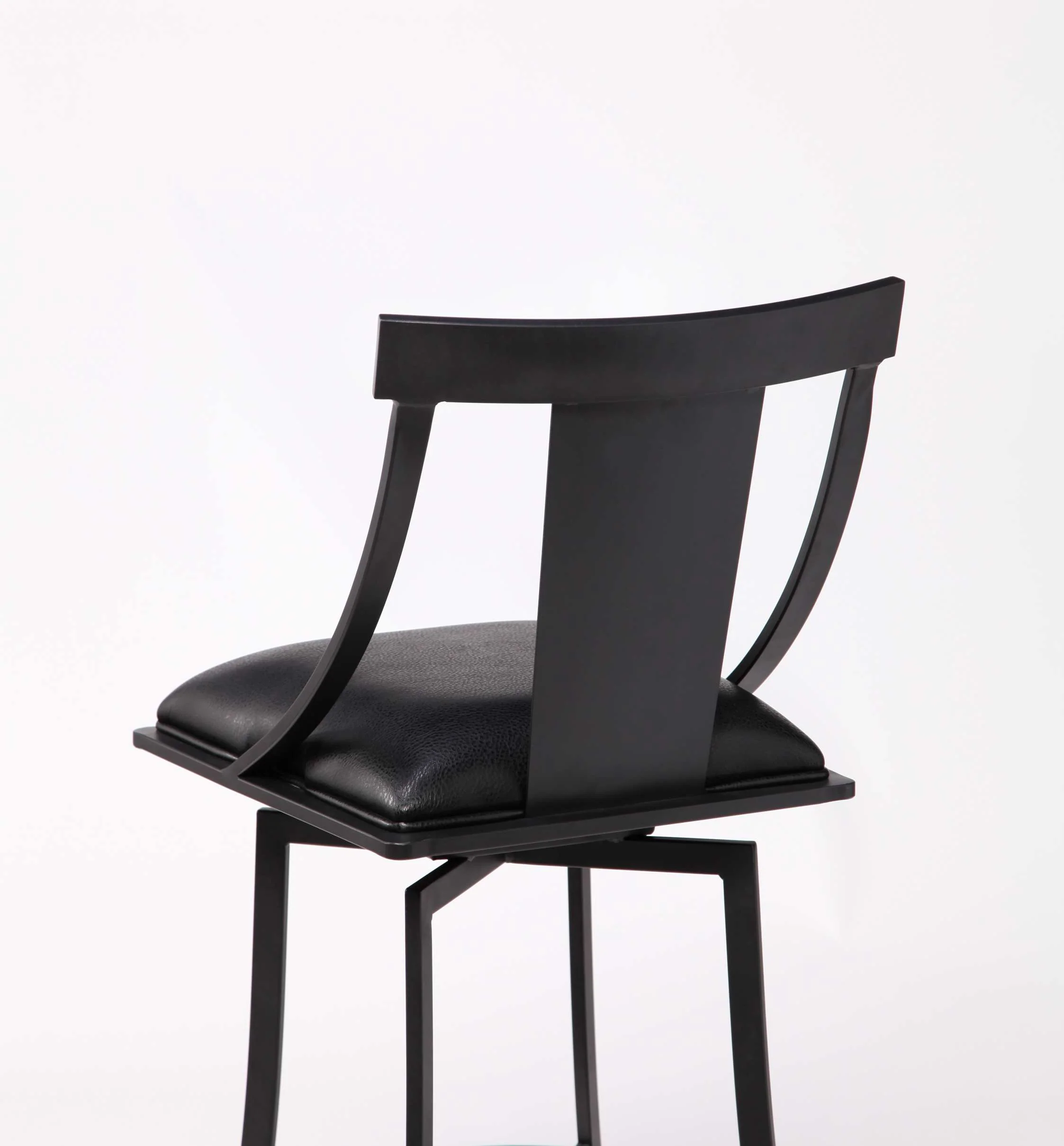 Brisbane Contemporary 26" Counter Height Barstool in Matte Black Finish and Black Faux Leather By Armen Living - Image 3