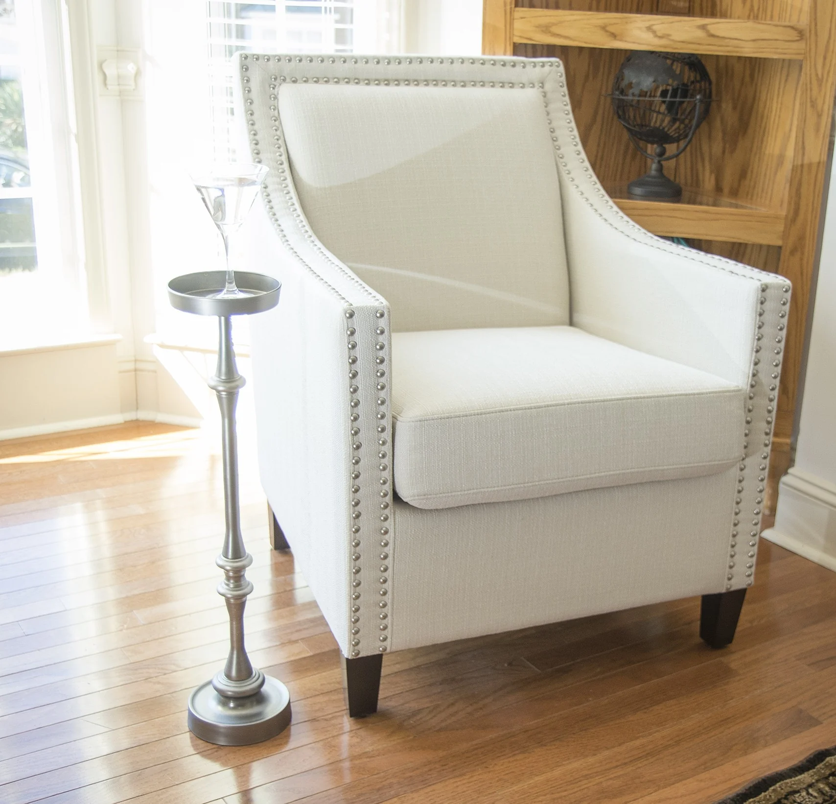 Brushed Silver Finish Drink Size Accent Table By Homeroots - Image 5