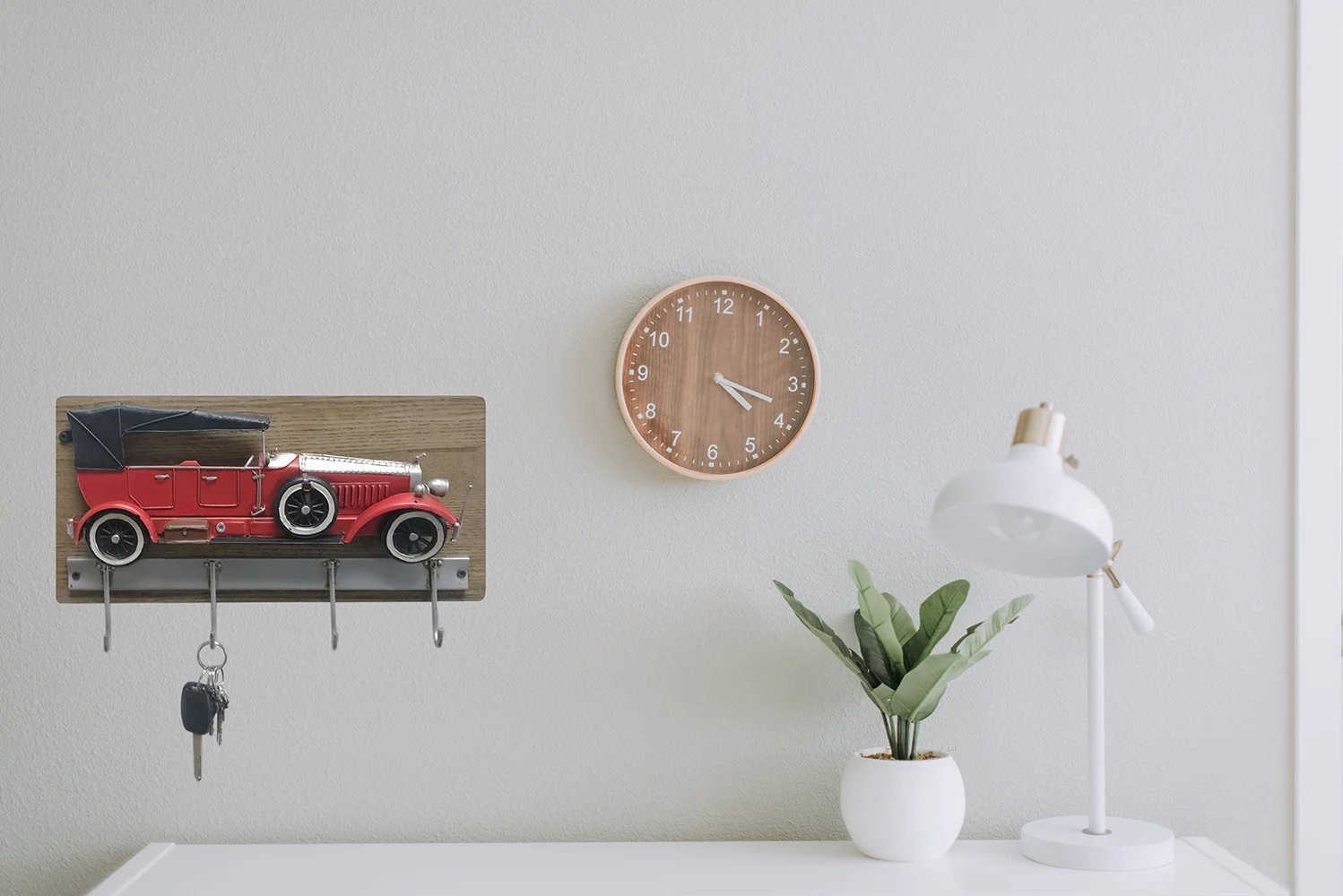 c1934 Duesenberg Model J Coat Rack By Homeroots - Image 3