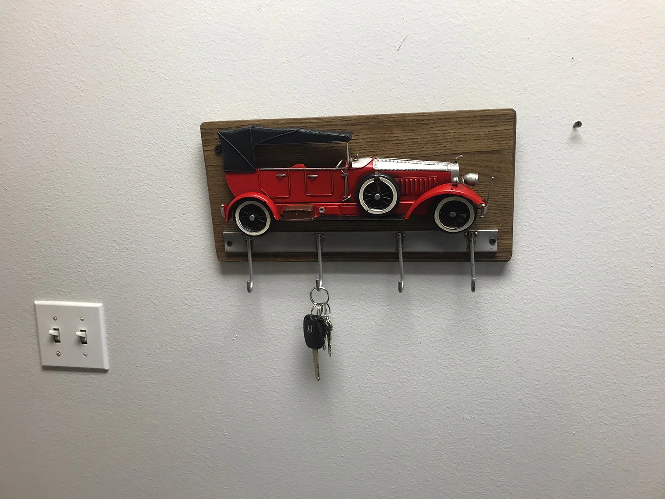 c1934 Duesenberg Model J Coat Rack By Homeroots - Image 6