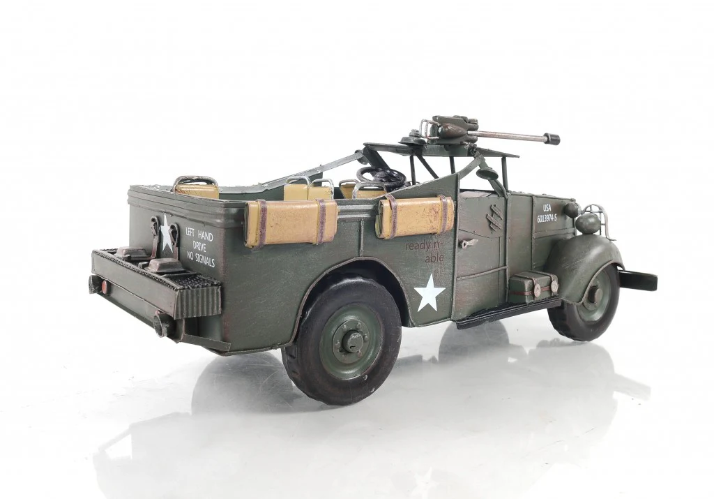 c1941 30 CWT Chevrolet 1533X2 Sculpture By Homeroots - Image 3