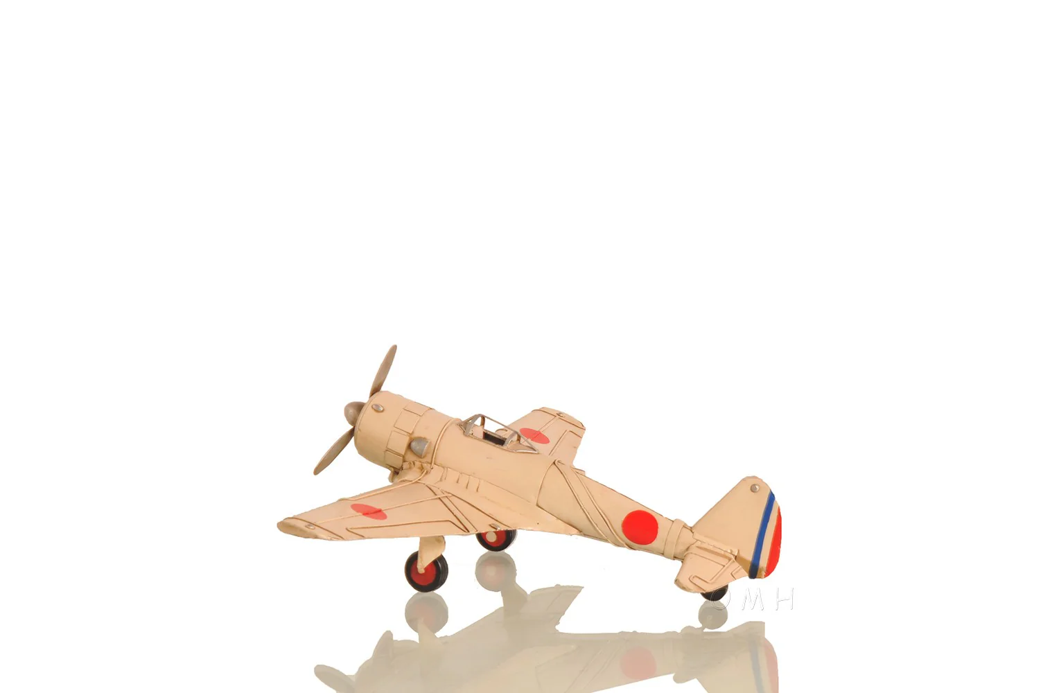 c1943 Nakajima Ki-43 Oscar Sculpture By Homeroots - Image 2